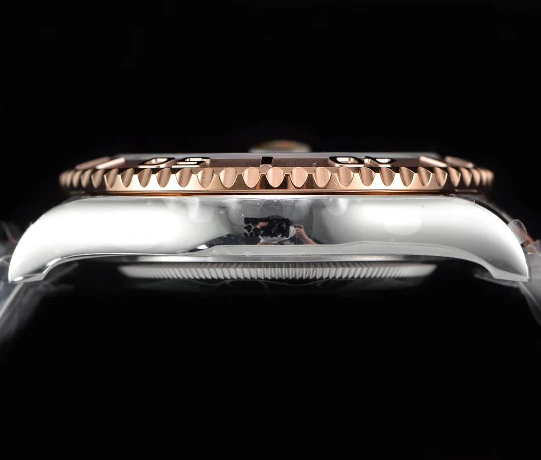 YACHT-MASTER EVEROSE GOLD BLACK DIAL