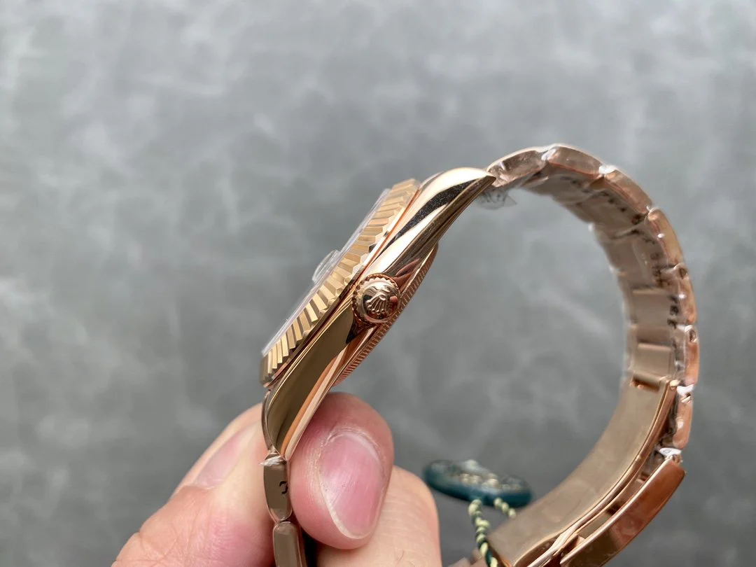 SKY-DWELLER ROSE GOLD 42 BLUE DIAL