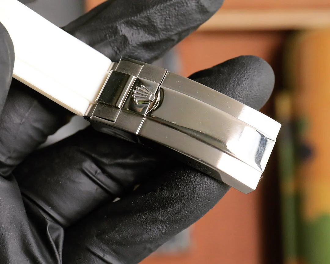 Rolex Blaken Submariner 40mm White Blue