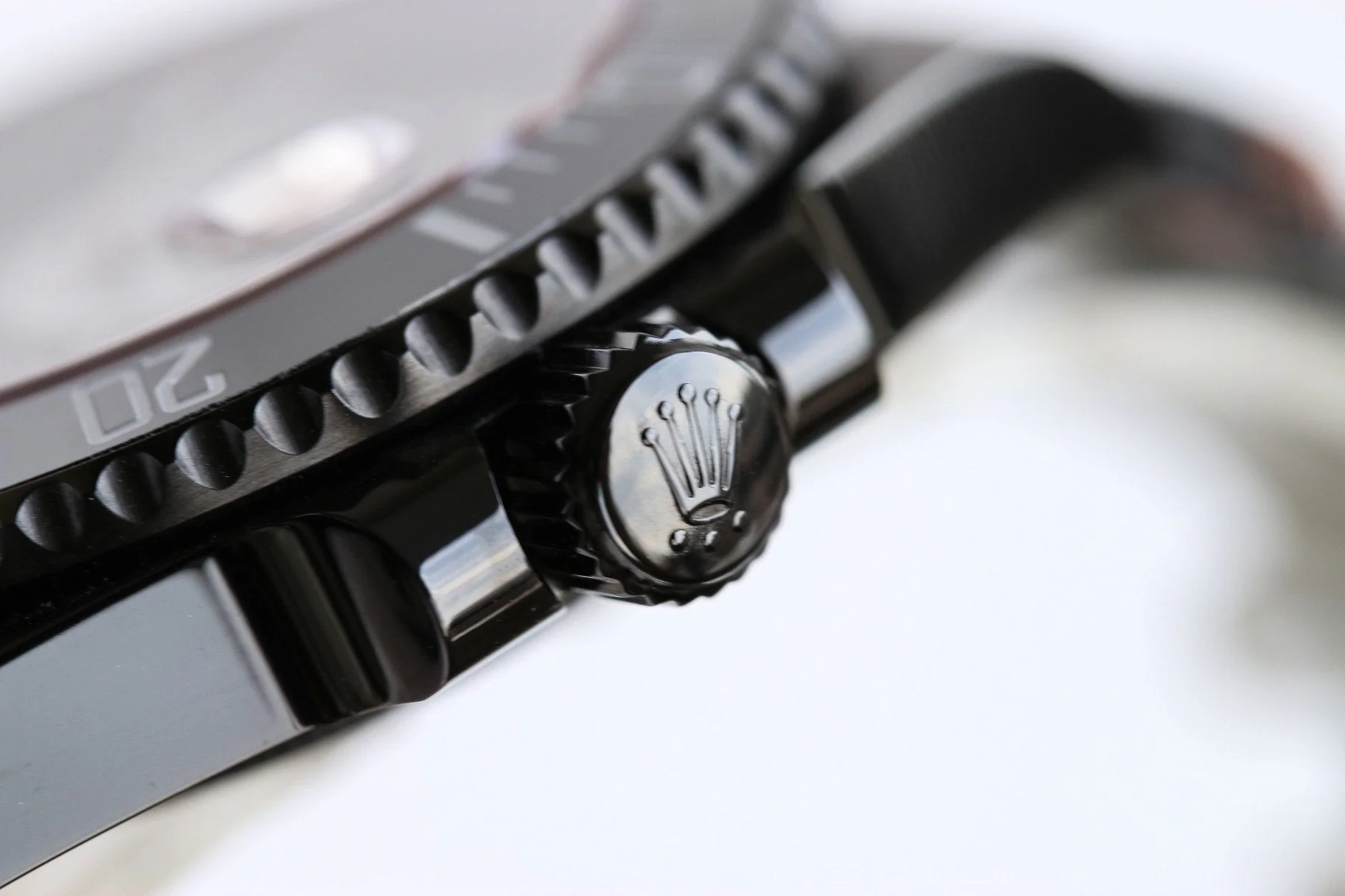 SUBMARINER DATE 40MM CUSTOM BLACK BEZEL