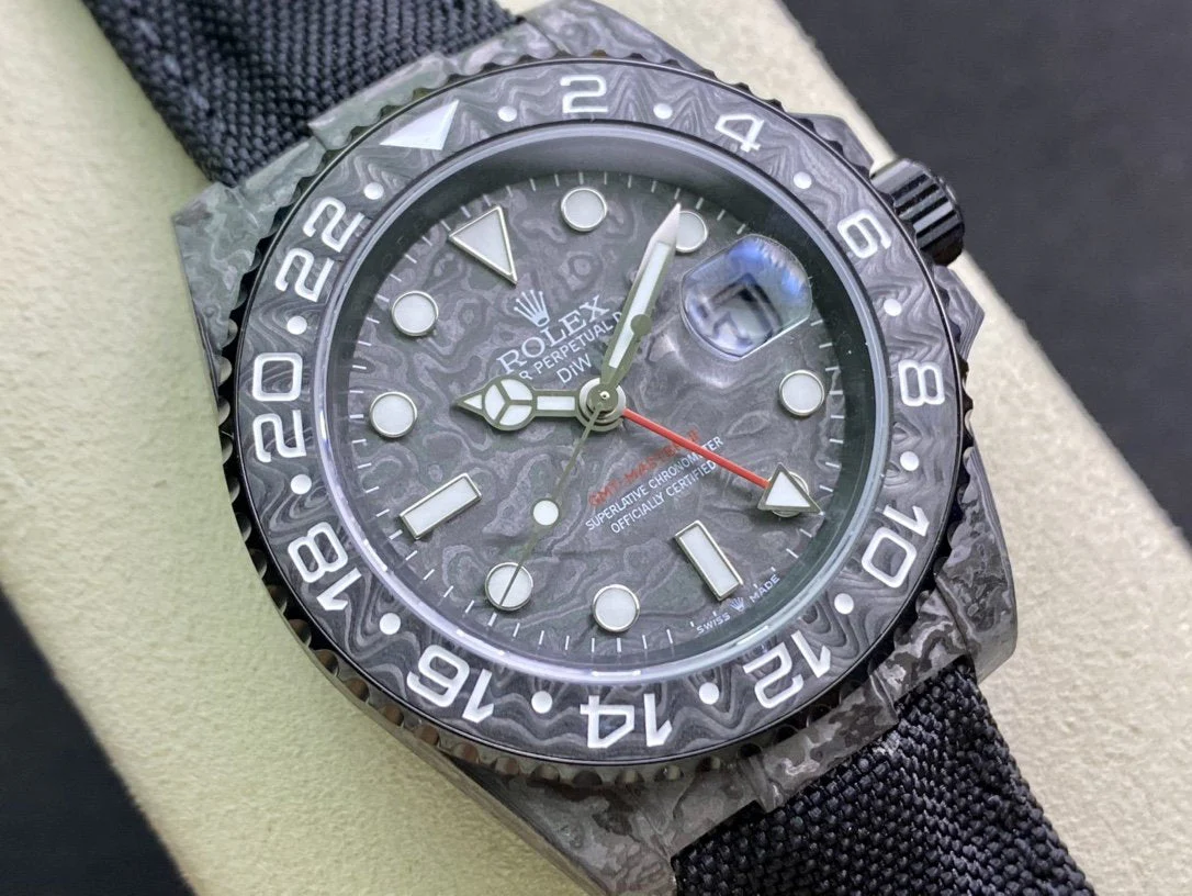 GMT - MASTER II CARBON CASE WHITE