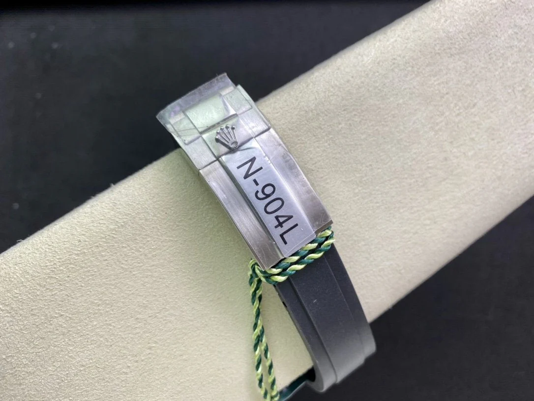 COSMOGRAPH DAYTONA CERAMIC BEZEL METEORITE DIAL