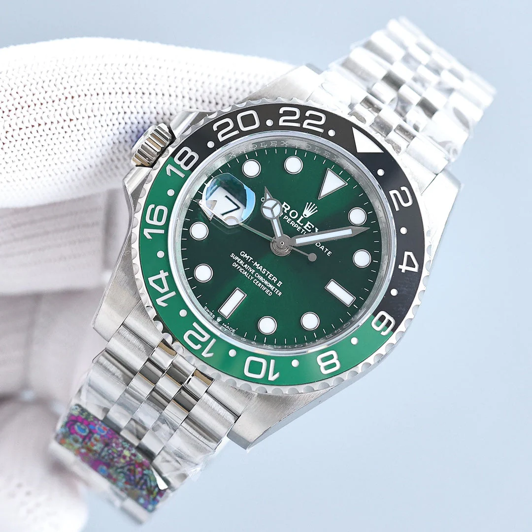 GMT-MASTER II CUSTOM GREEN BLACK BEZEL GREEN DIAL