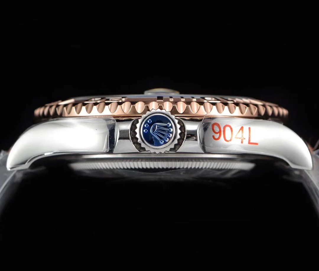 YACHT-MASTER EVEROSE GOLD BLACK DIAL