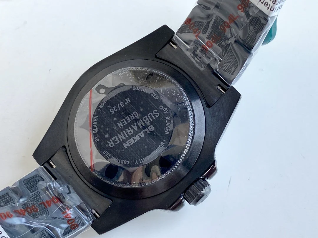 GMT-MASTER II CUSTOM ALL BLACK BEZEL WHITE DIAL