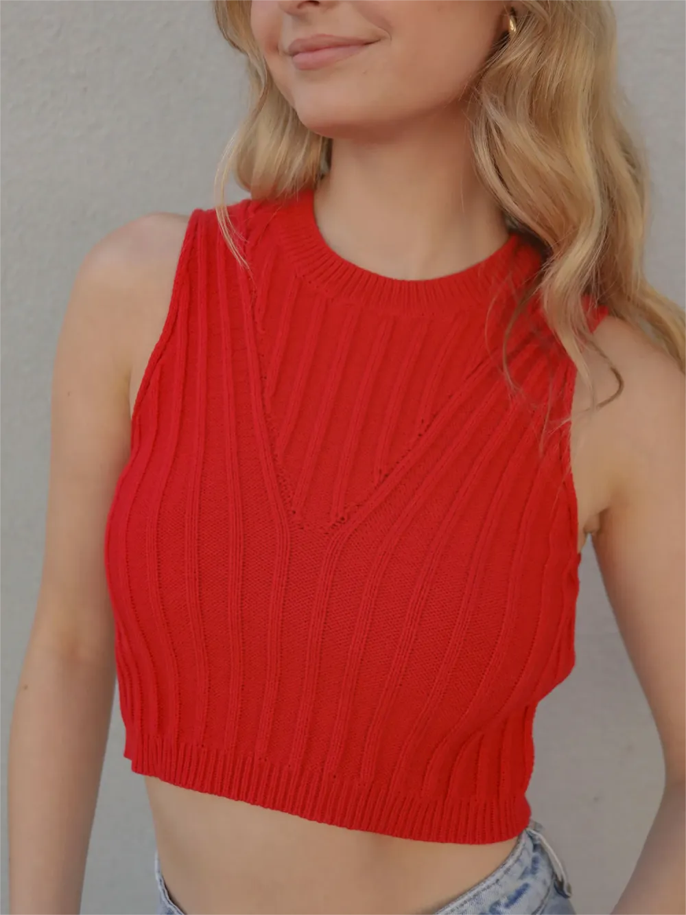 Red Ribbed Sleeveless Cropped Knit Top