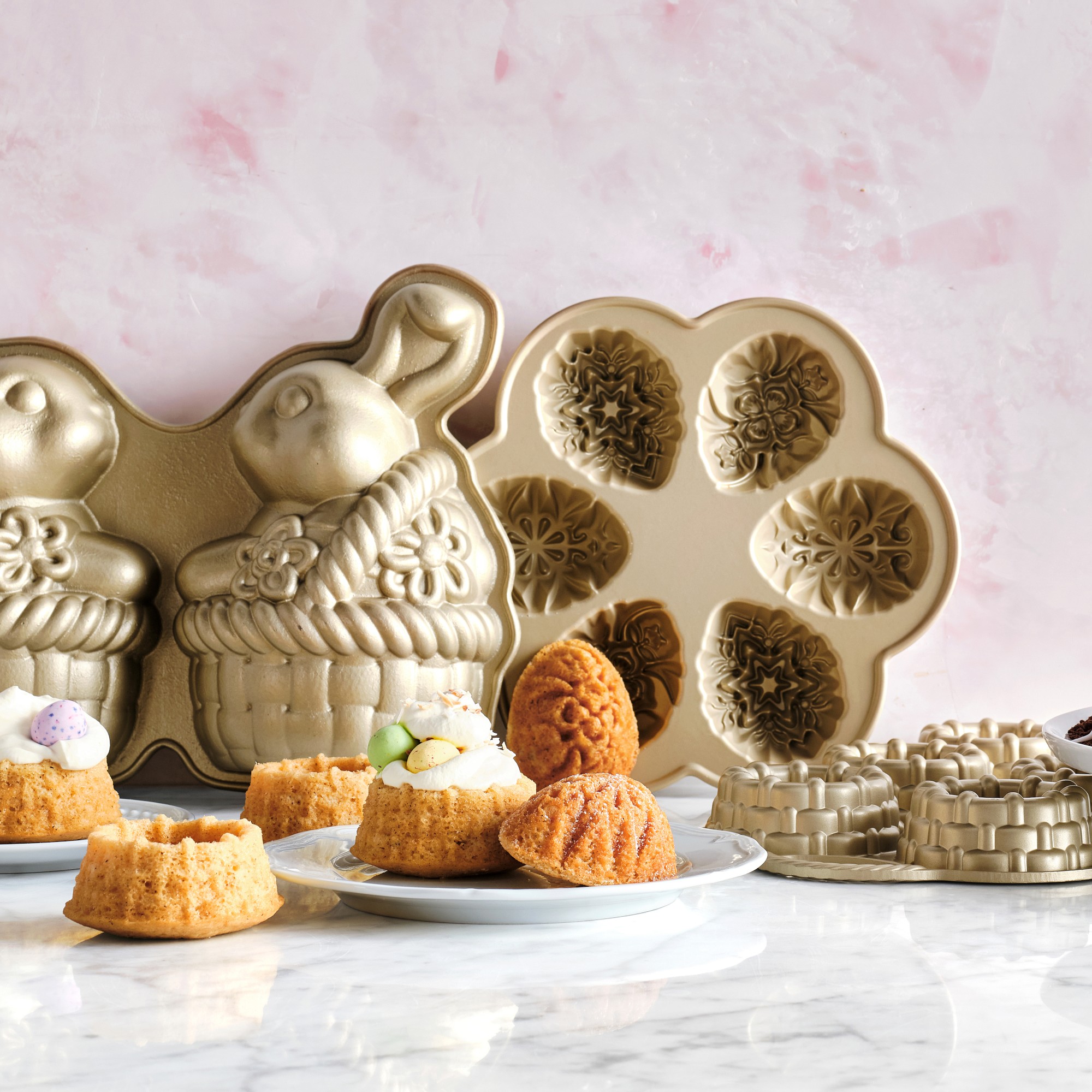 Nordic Ware Nonstick Cast Aluminum Easter Bunny in Basket Pan