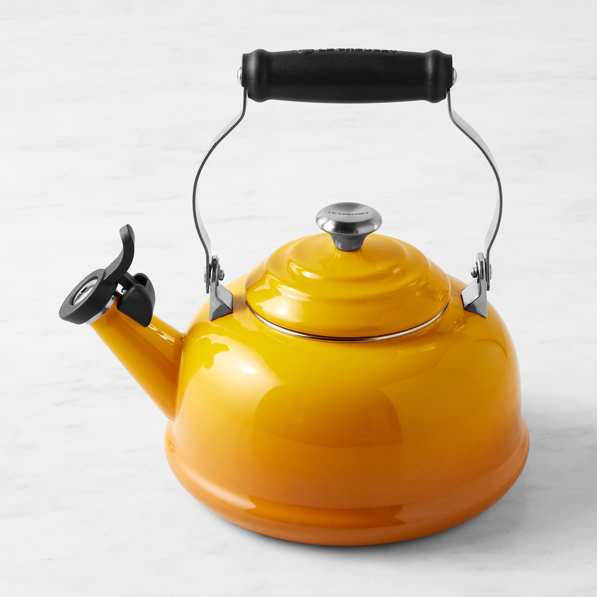 Le Creuset Classic Whistling Tea Kettle