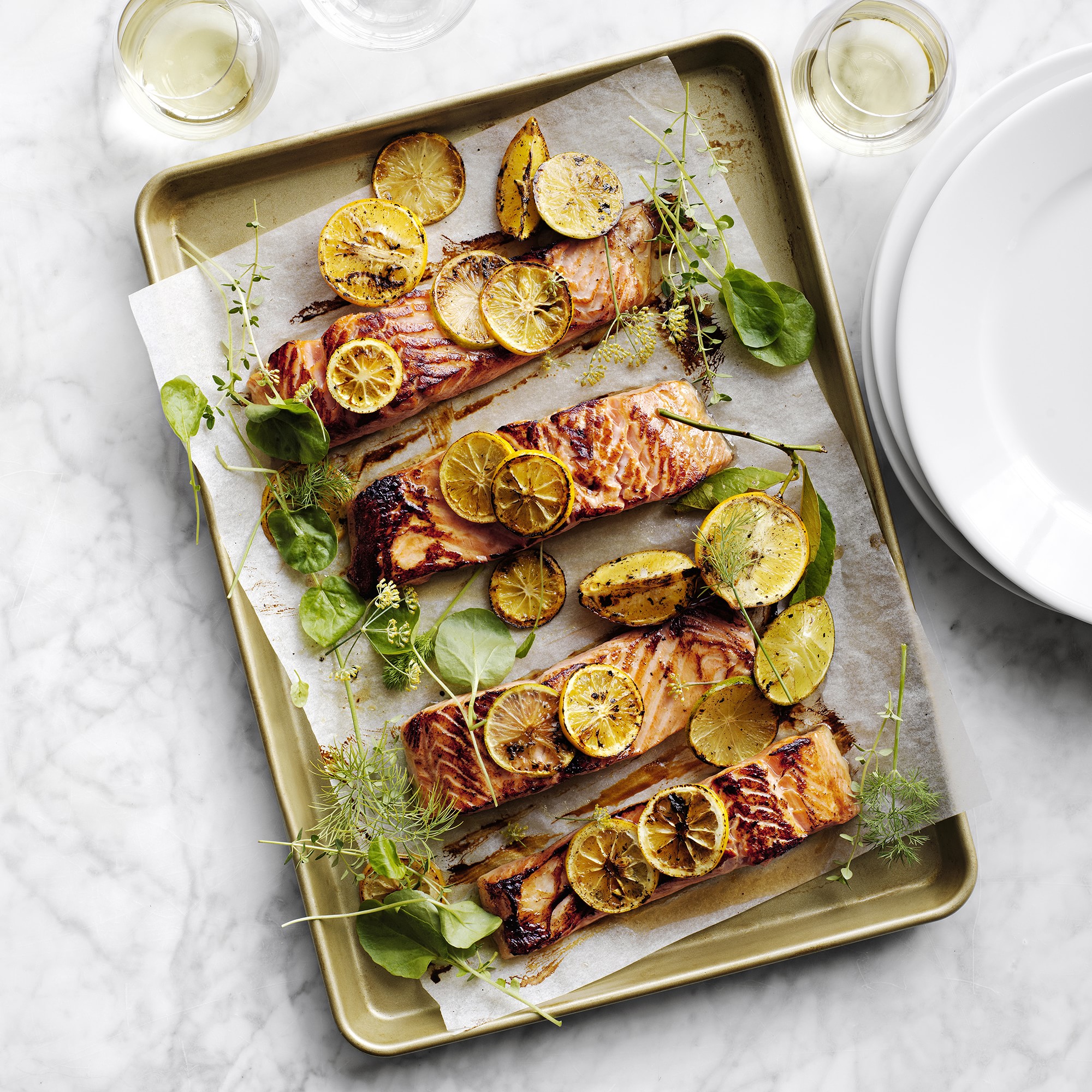 Williams Sonoma Goldtouch® Pro Nonstick No Warp Half Sheet