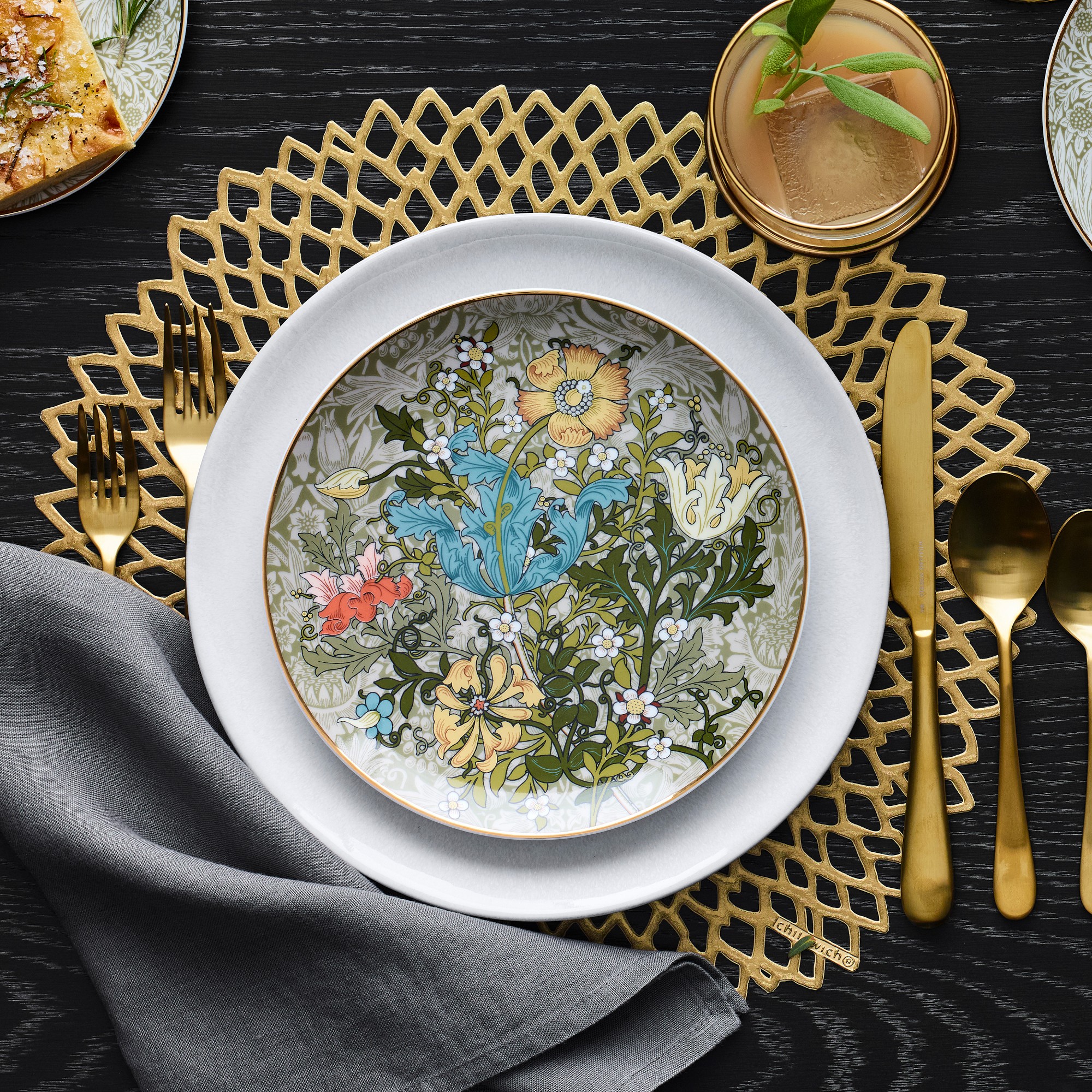 Chilewich Dahlia Round Placemats