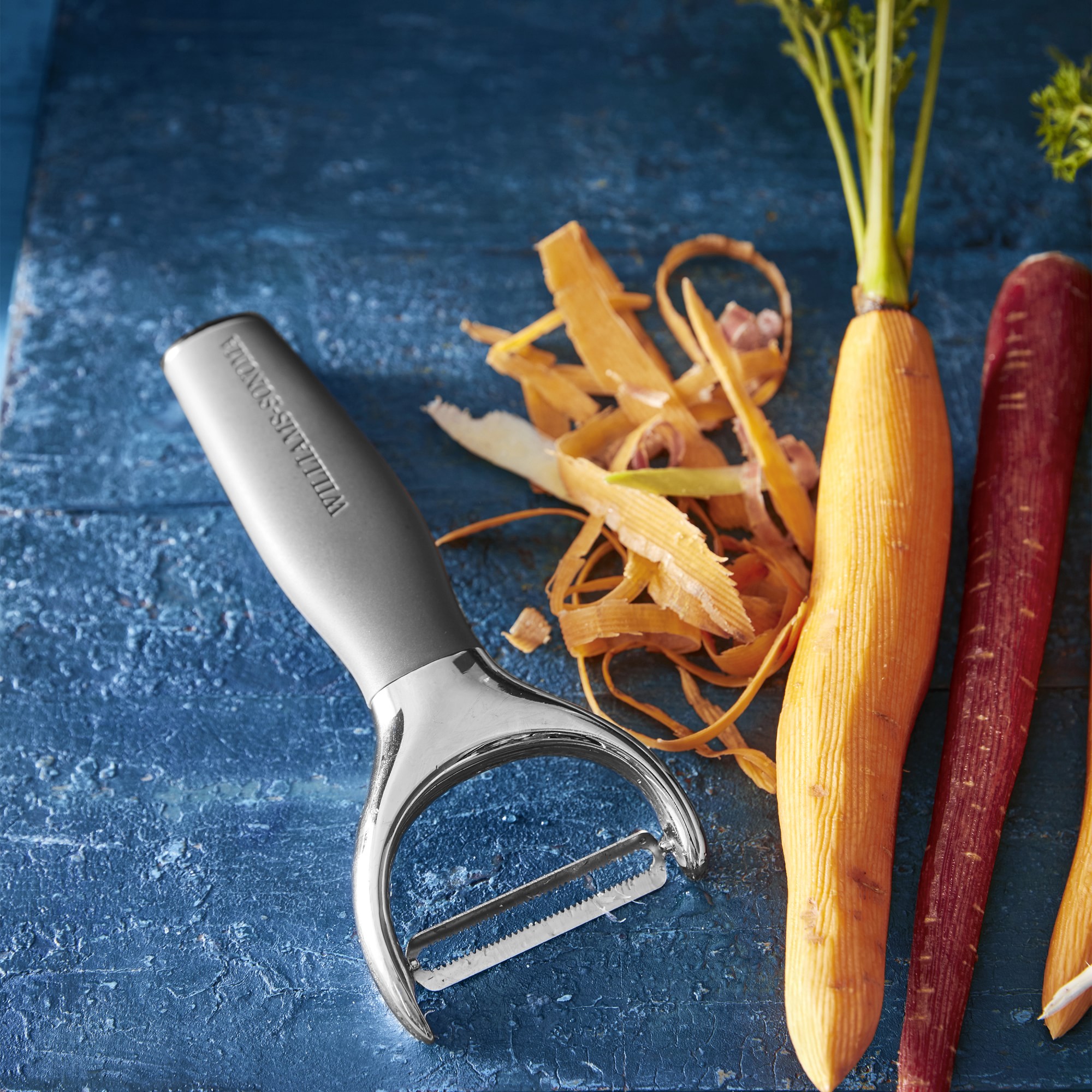 Williams Sonoma Prep Tools Serrated Peeler