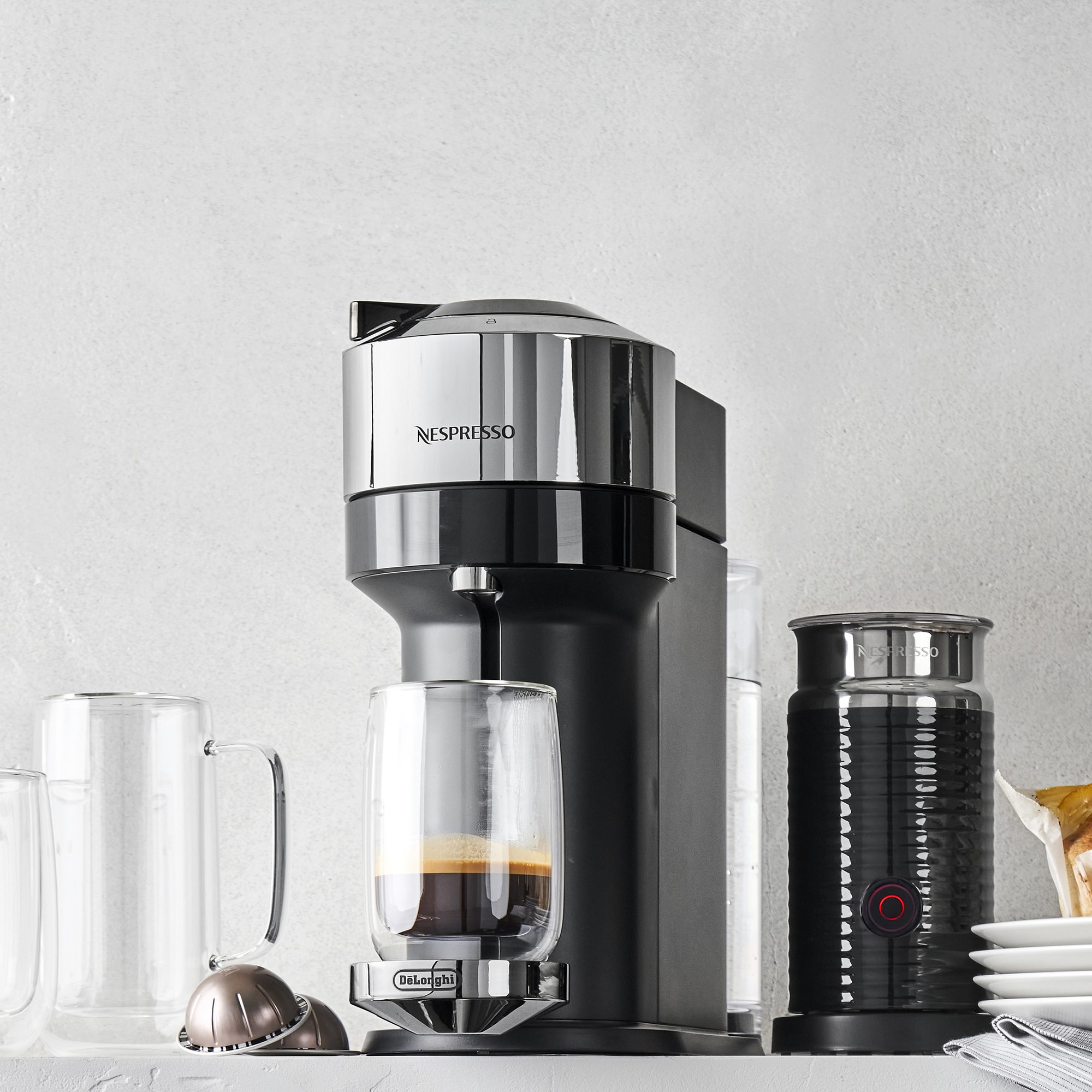Nespresso Vertuo Next Deluxe with Aeroccino by De'Longhi