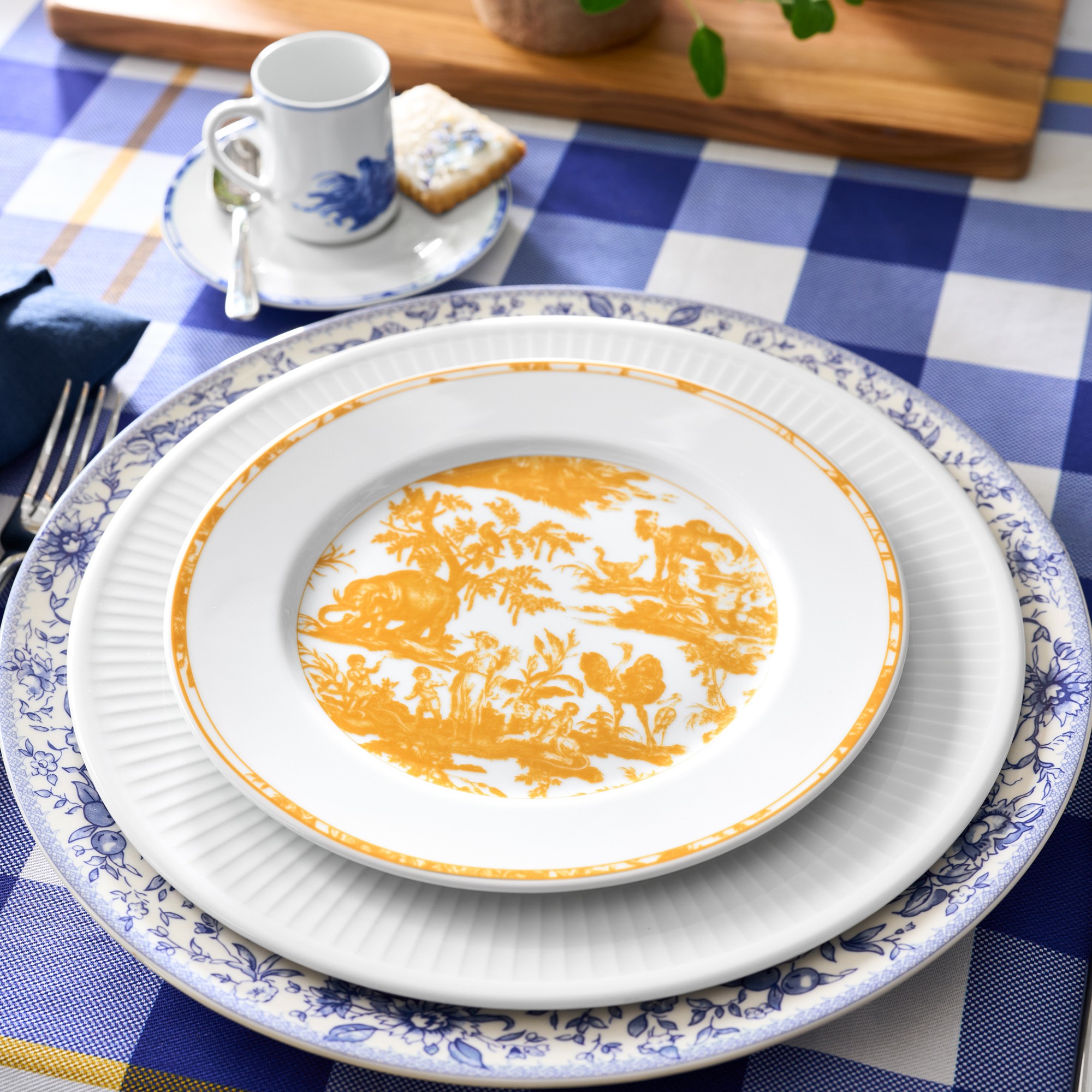 Pillivuyt French Toile Porcelain Dinnerware Collection