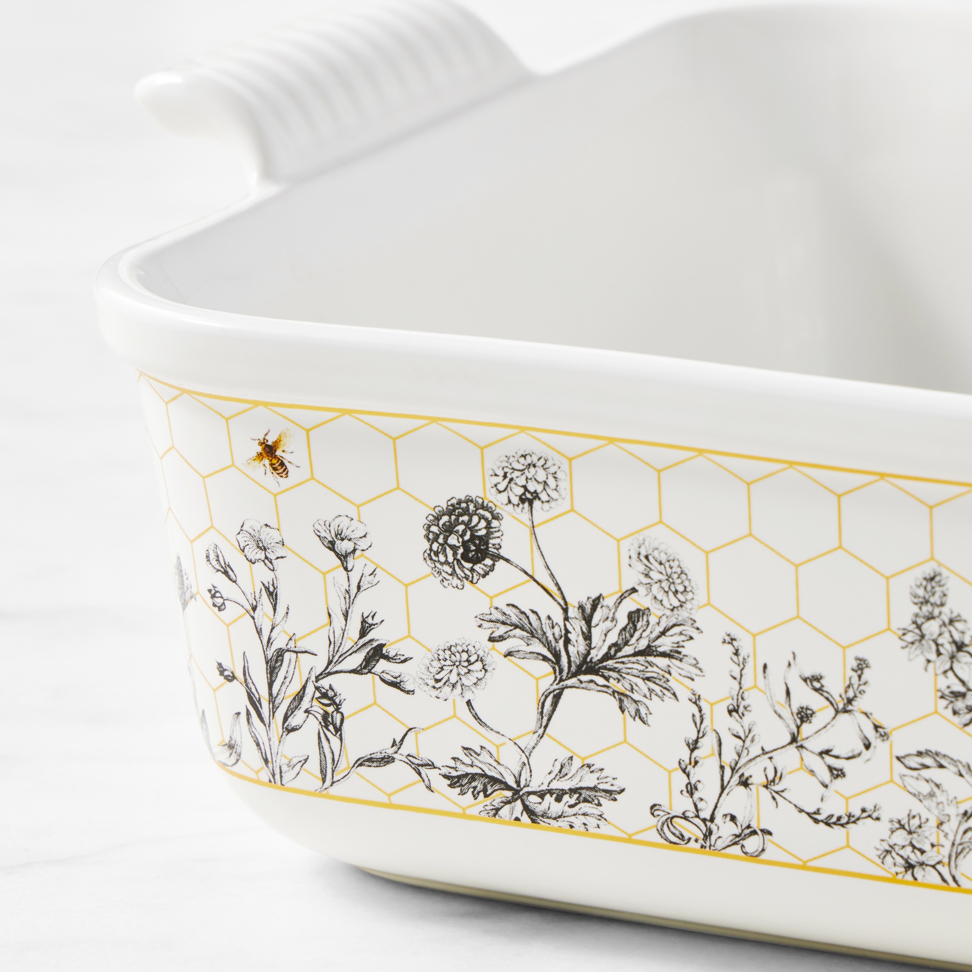 Le Creuset Stoneware Honeycomb Lasagna Pan