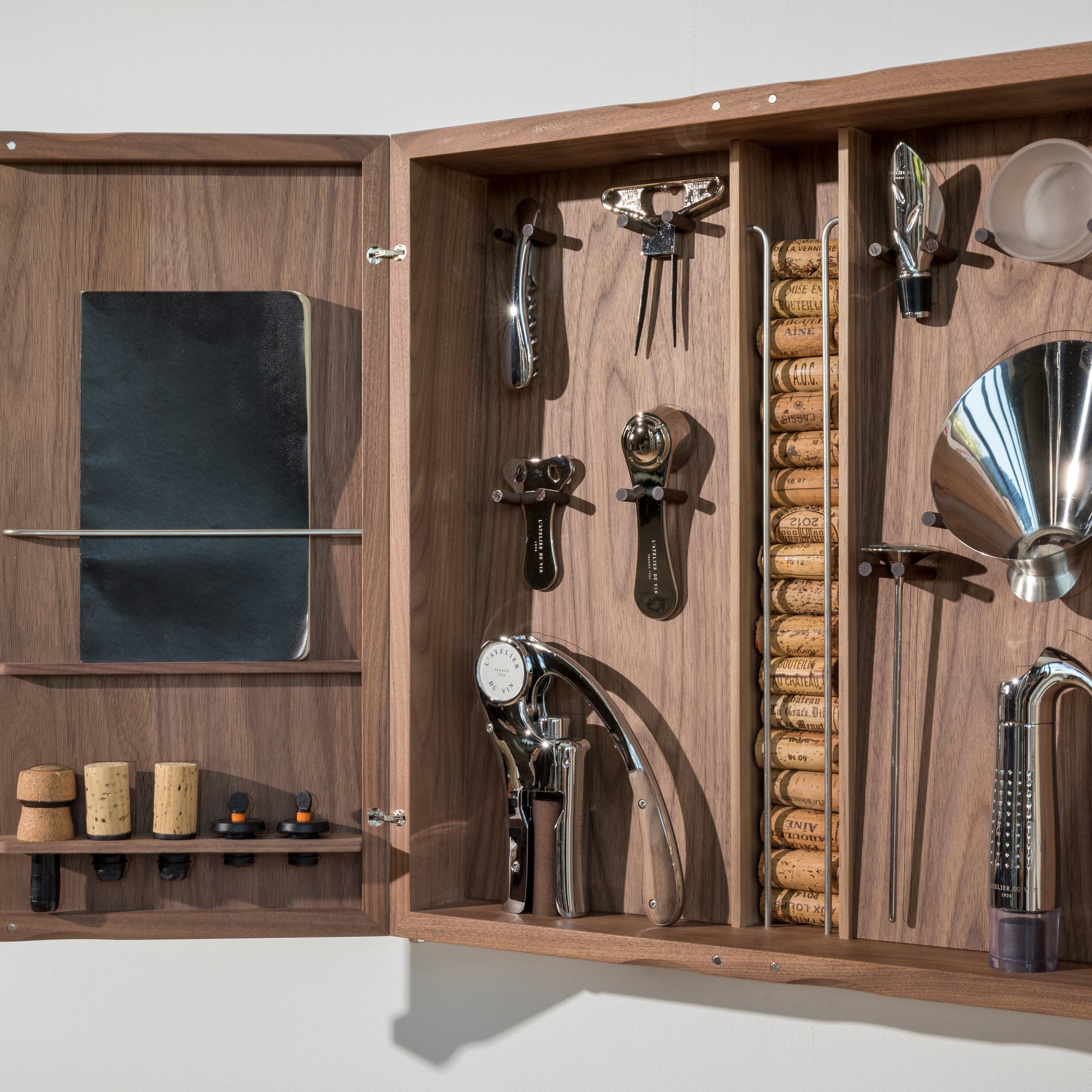 L'Atelier Du Vin Cabinet D'Oeno Curiosite Set