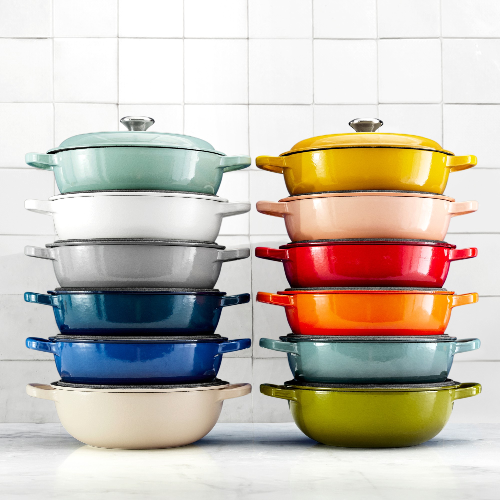 Le Creuset Enameled Cast Iron Signature French Oven, 2 1/2-Qt.