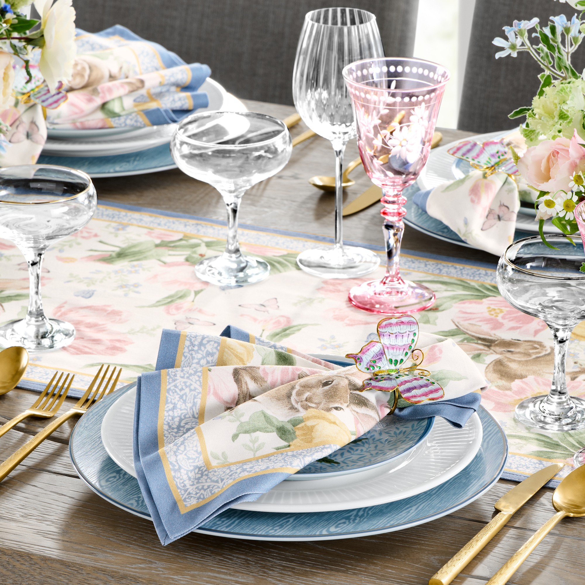 Garden Flowers Table Runner