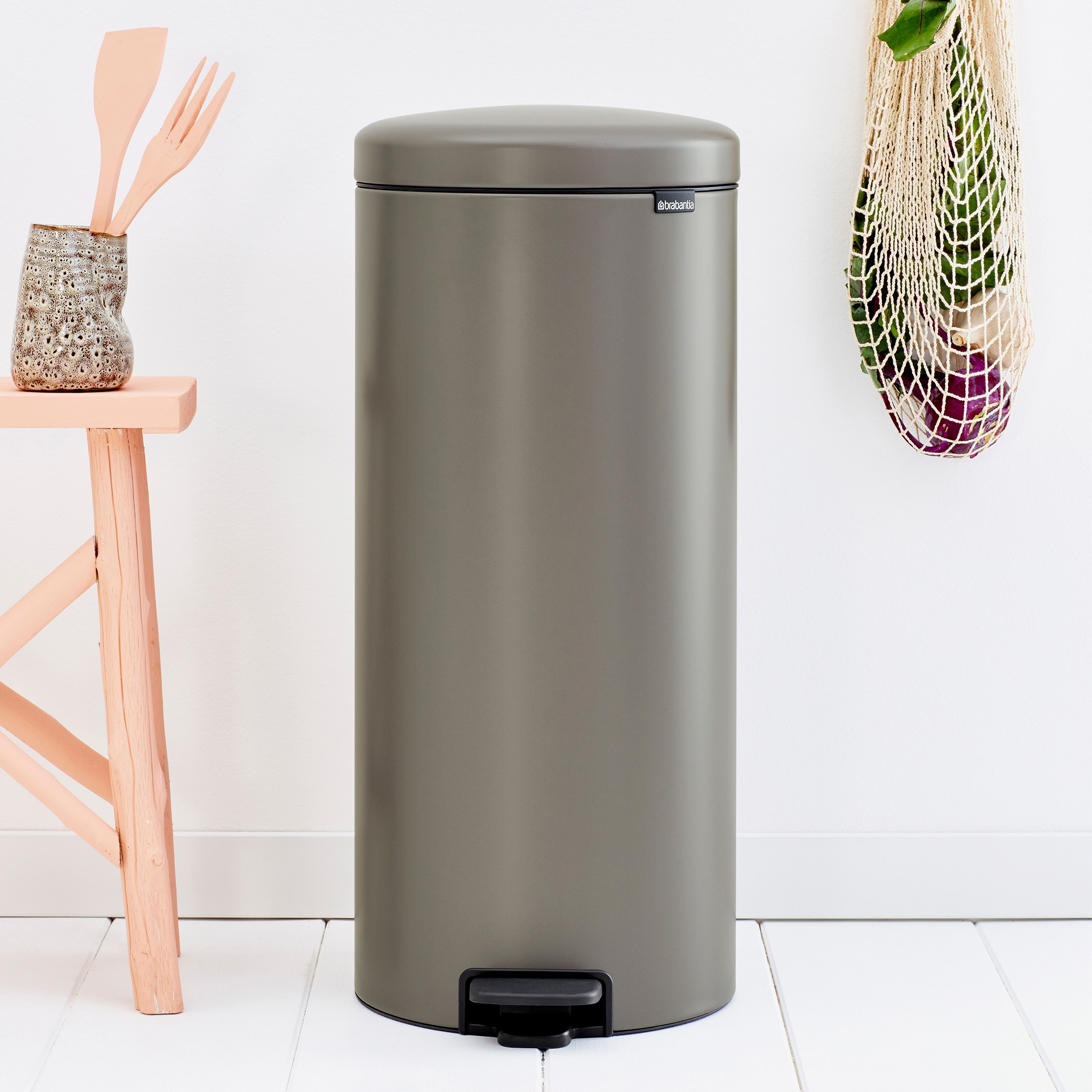 Brabantia NewIcon Step Can, 8 Gallons