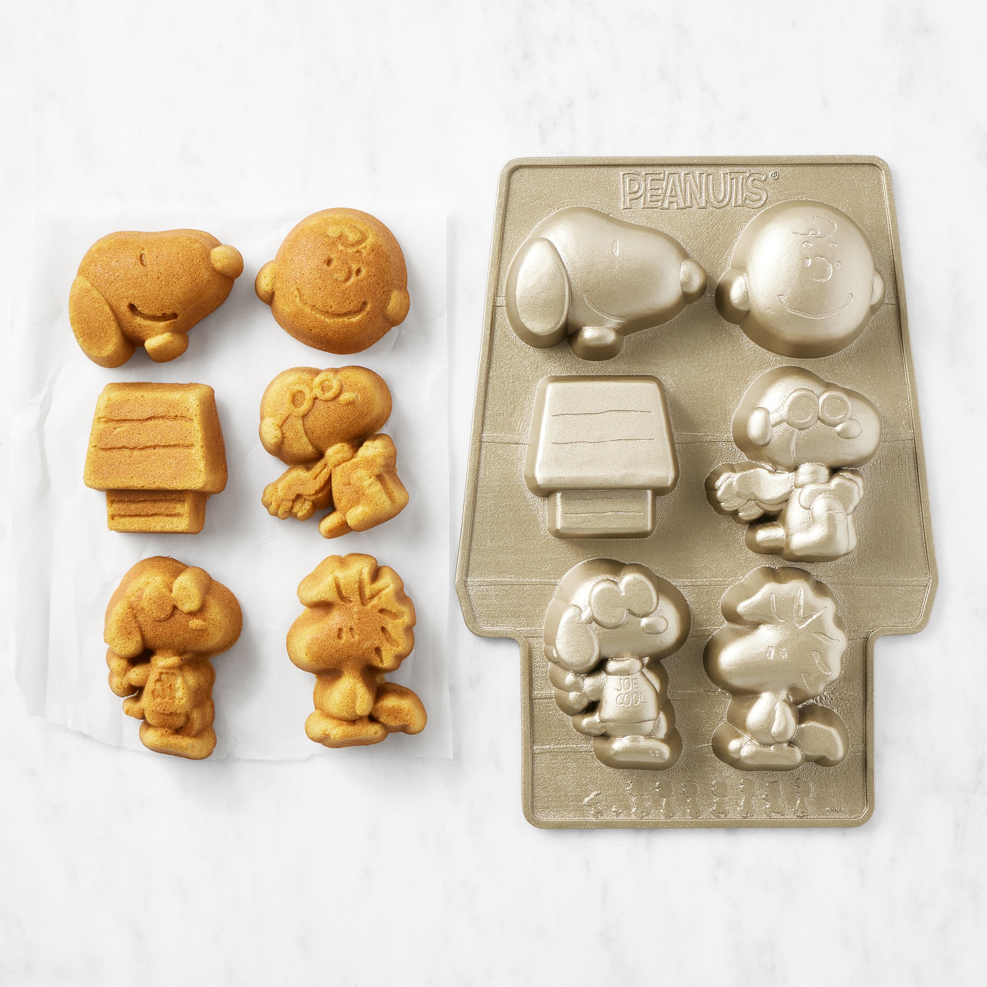 PEANUTS™ x Williams Sonoma Nonstick Cakelet Pan, 14 x 10