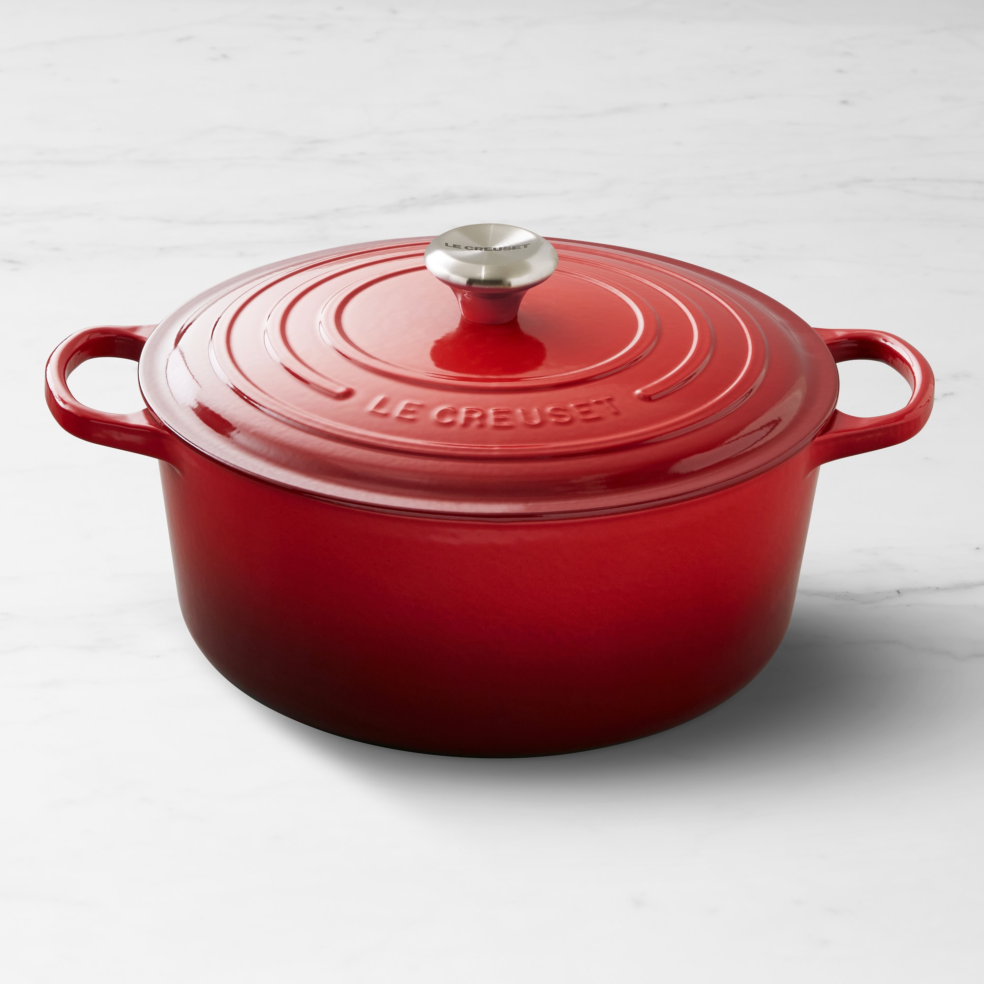 Le Creuset Signature Enameled Cast Iron Round Dutch Oven