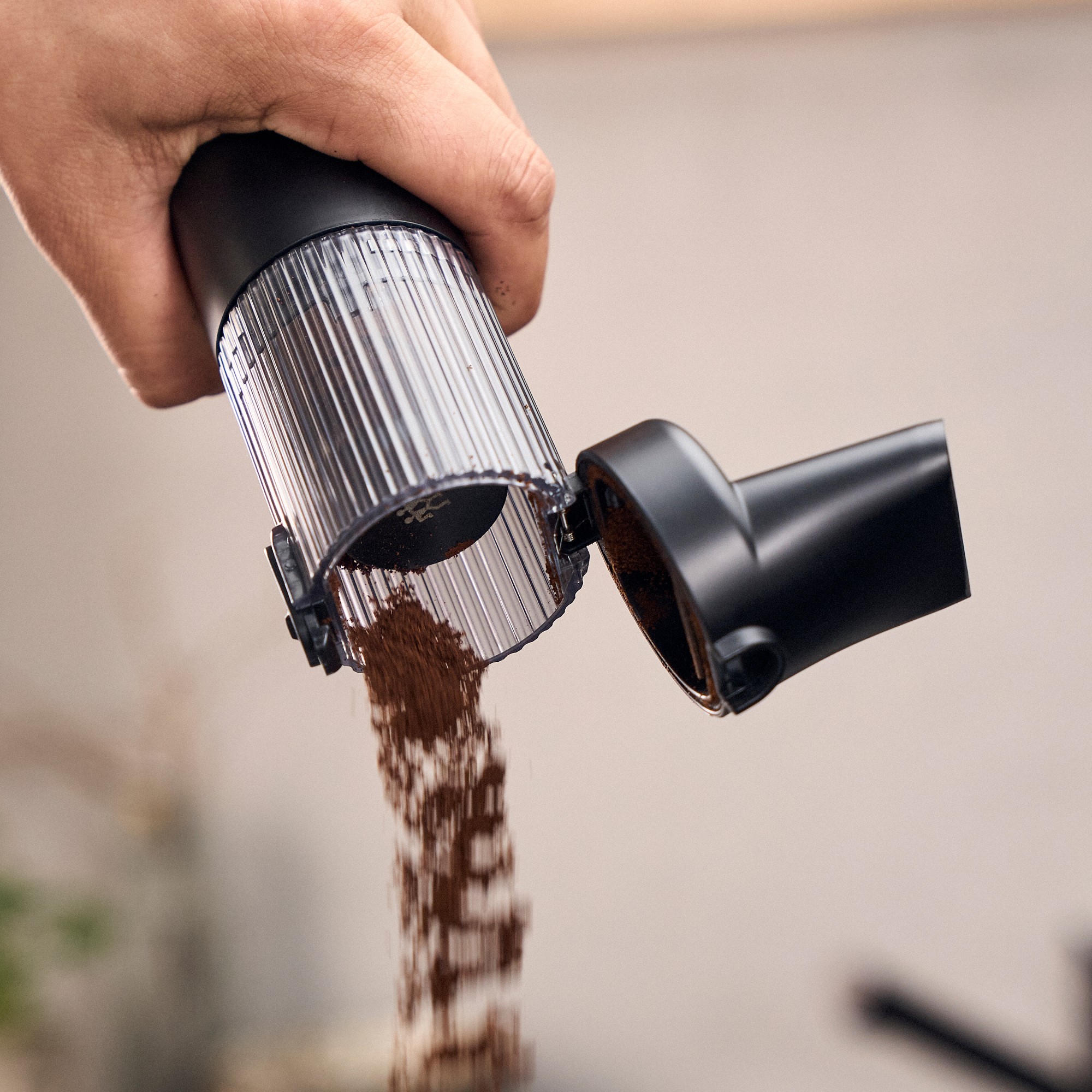 Zwilling XTEND Cordless Mini Vacuum