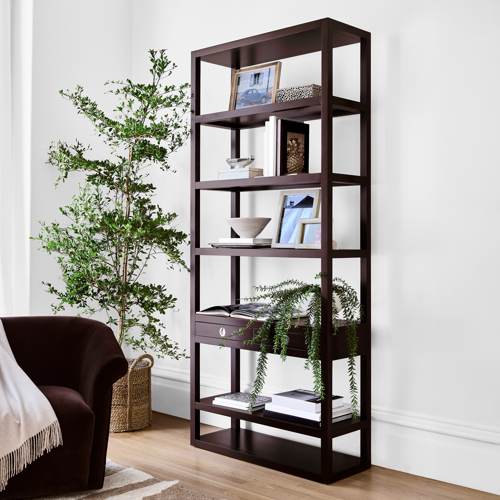 Wells Open Shelving (36)