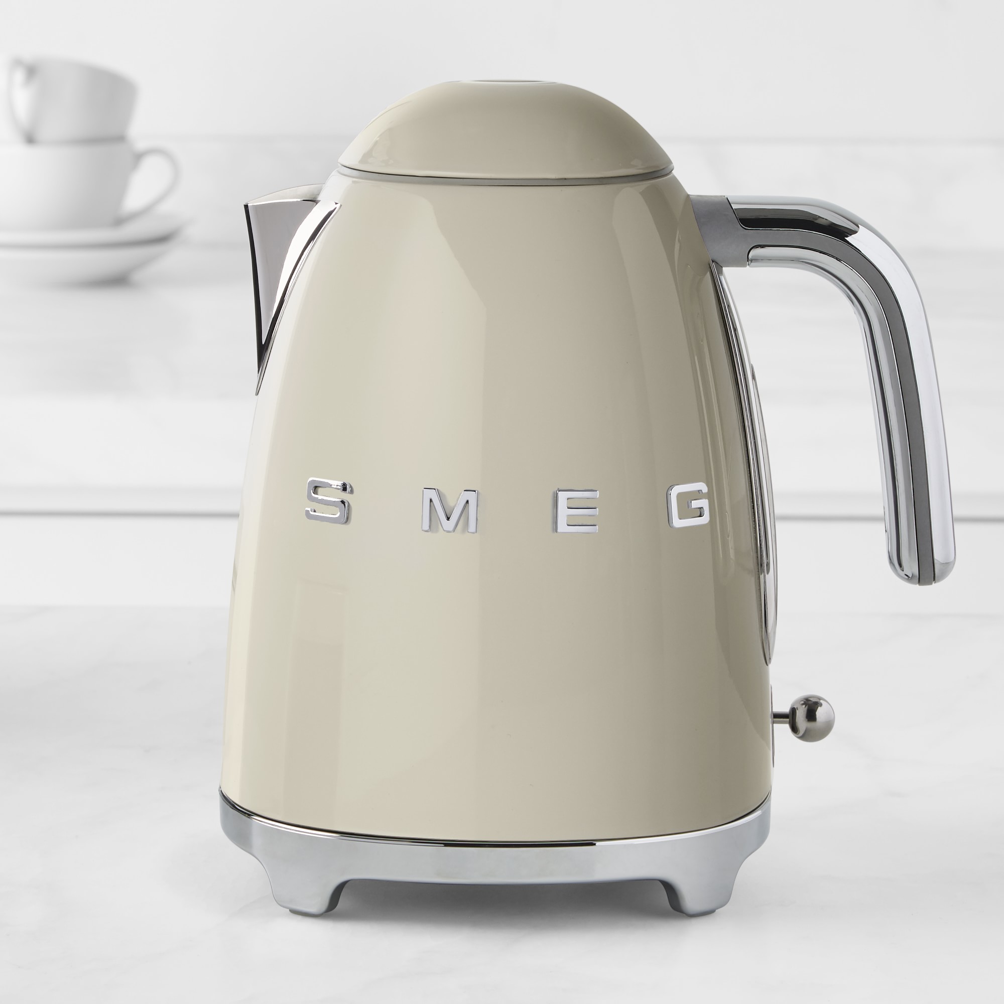 SMEG Electric Kettle