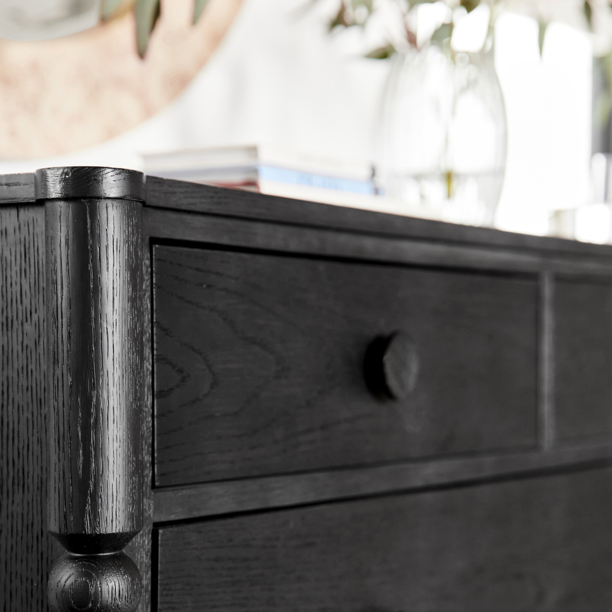 Spindle 4-Drawer Dresser (50)