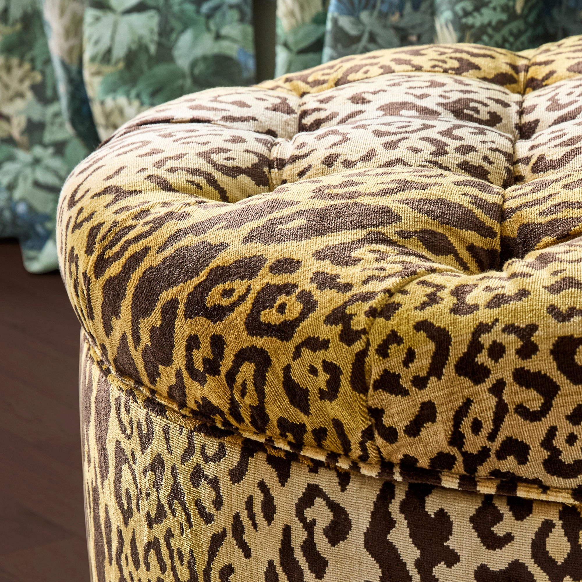 Soho Tufted Round Storage Ottoman (36)