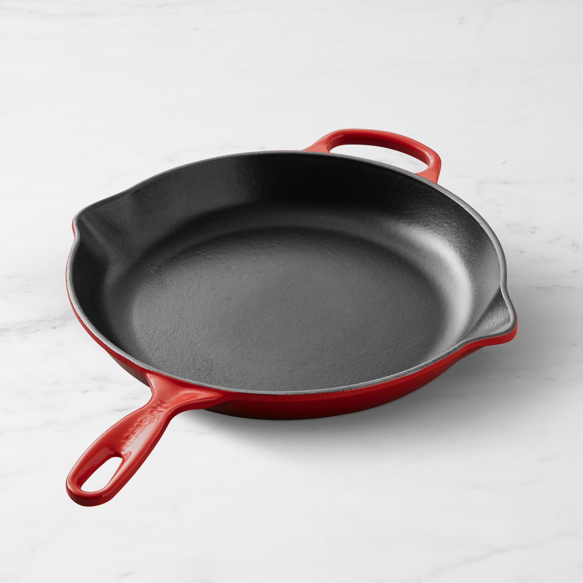 Le Creuset Signature Enameled Cast Iron Skillet Fry Pan