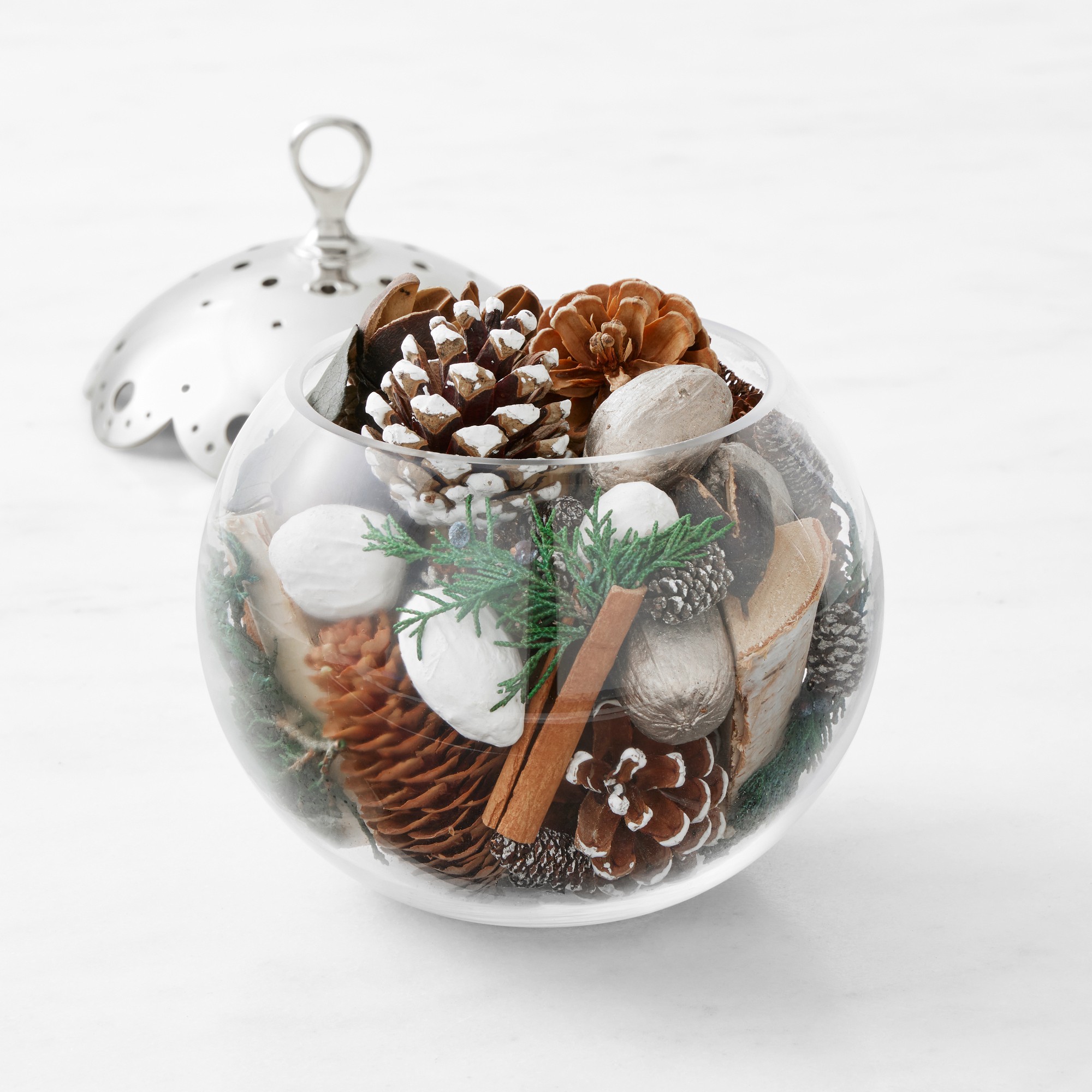 Williams Sonoma Winter Forest Potpourri in Glass Vessel