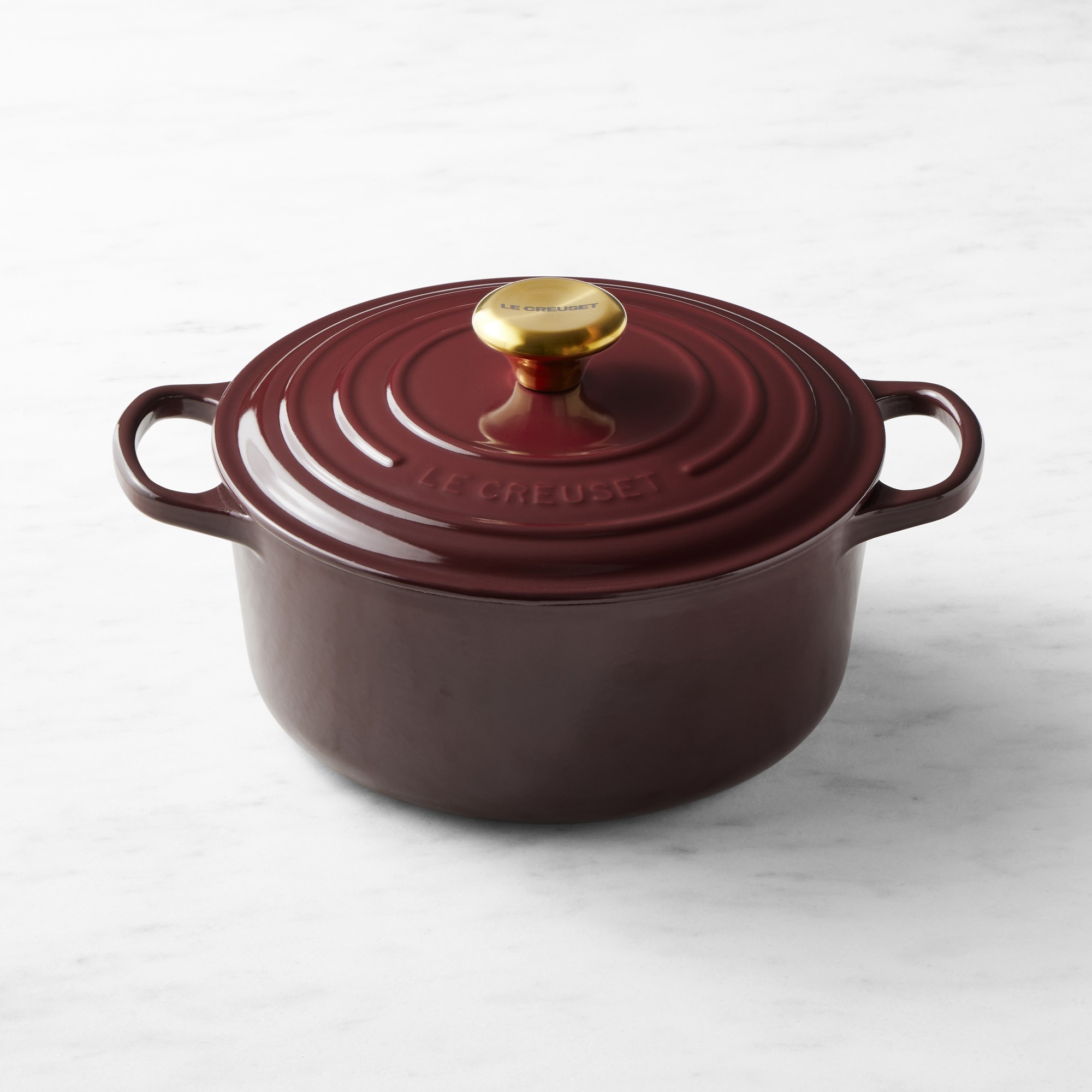 Le Creuset Signature Enameled Cast Iron Round Dutch Oven