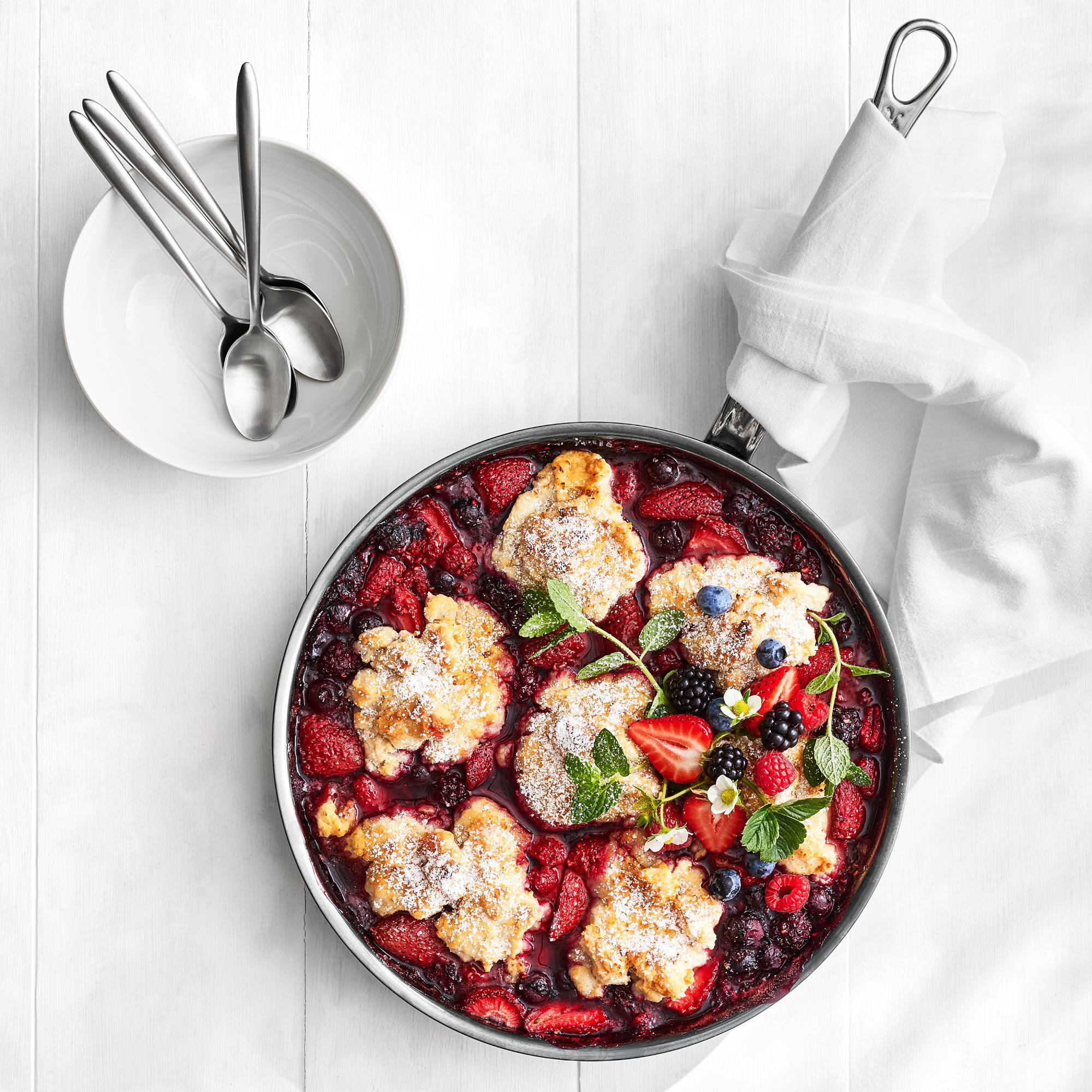 Hestan NanoBond® Titanium Stainless-Steel Covered Skillet Fry Pan