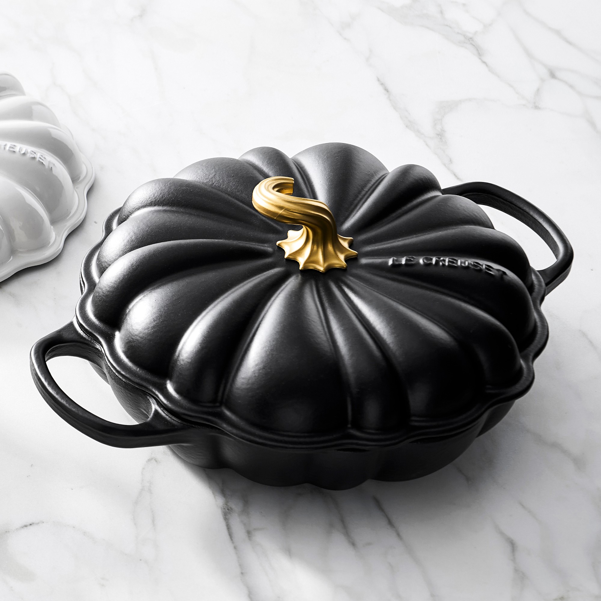 Le Creuset Enameled Cast Iron Pumpkin Braiser, 2 1/4-Qt.