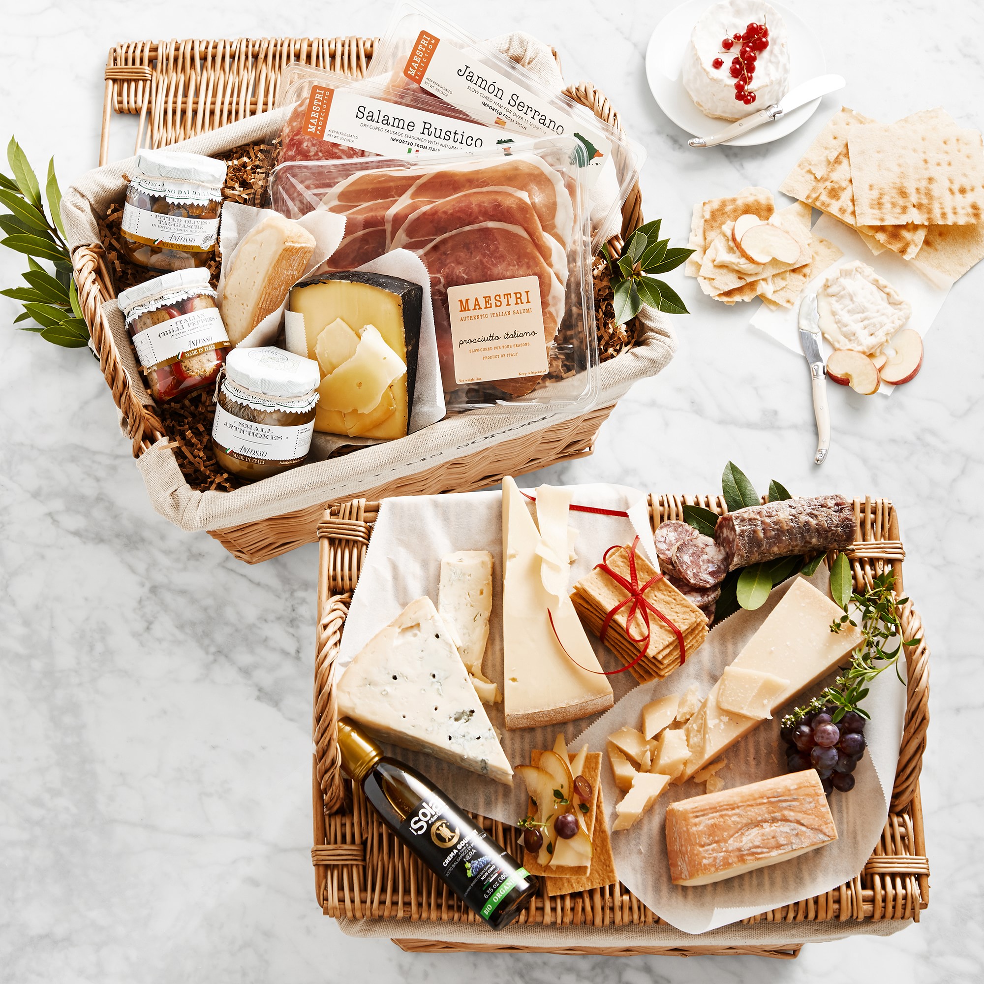 Williams Sonoma Deluxe Cheese & Charcuterie Hamper