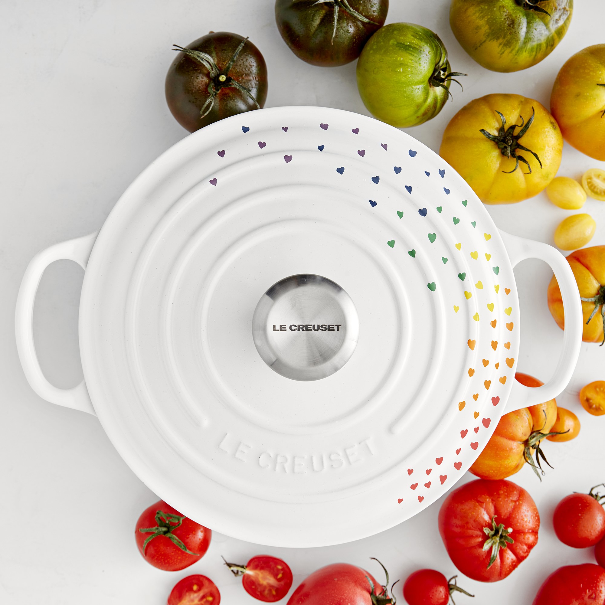 Le Creuset Signature Enameled Cast Iron Round Dutch Oven, 4 1/2-Qt., L'OVEn