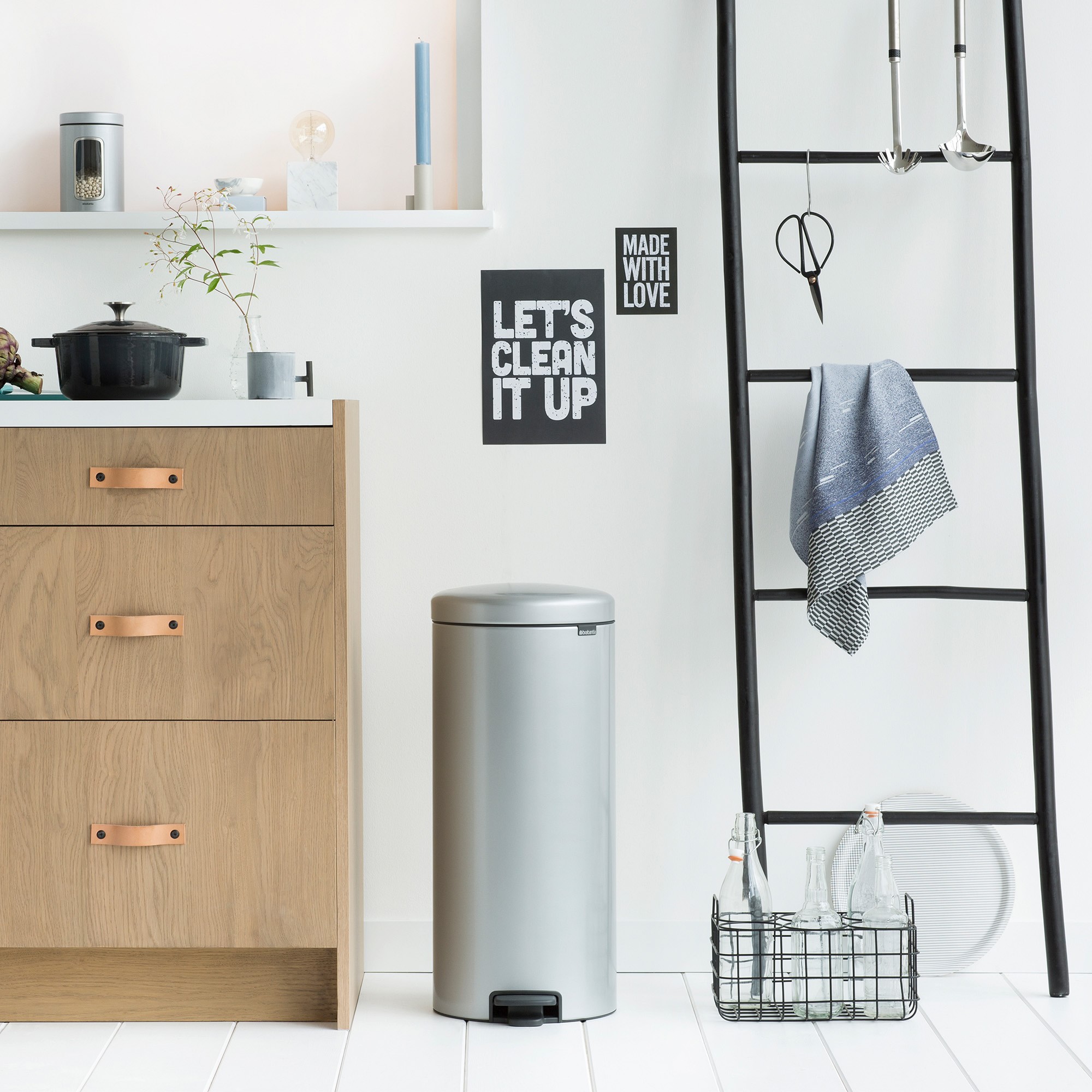 Brabantia NewIcon Step Can, 8 Gallons