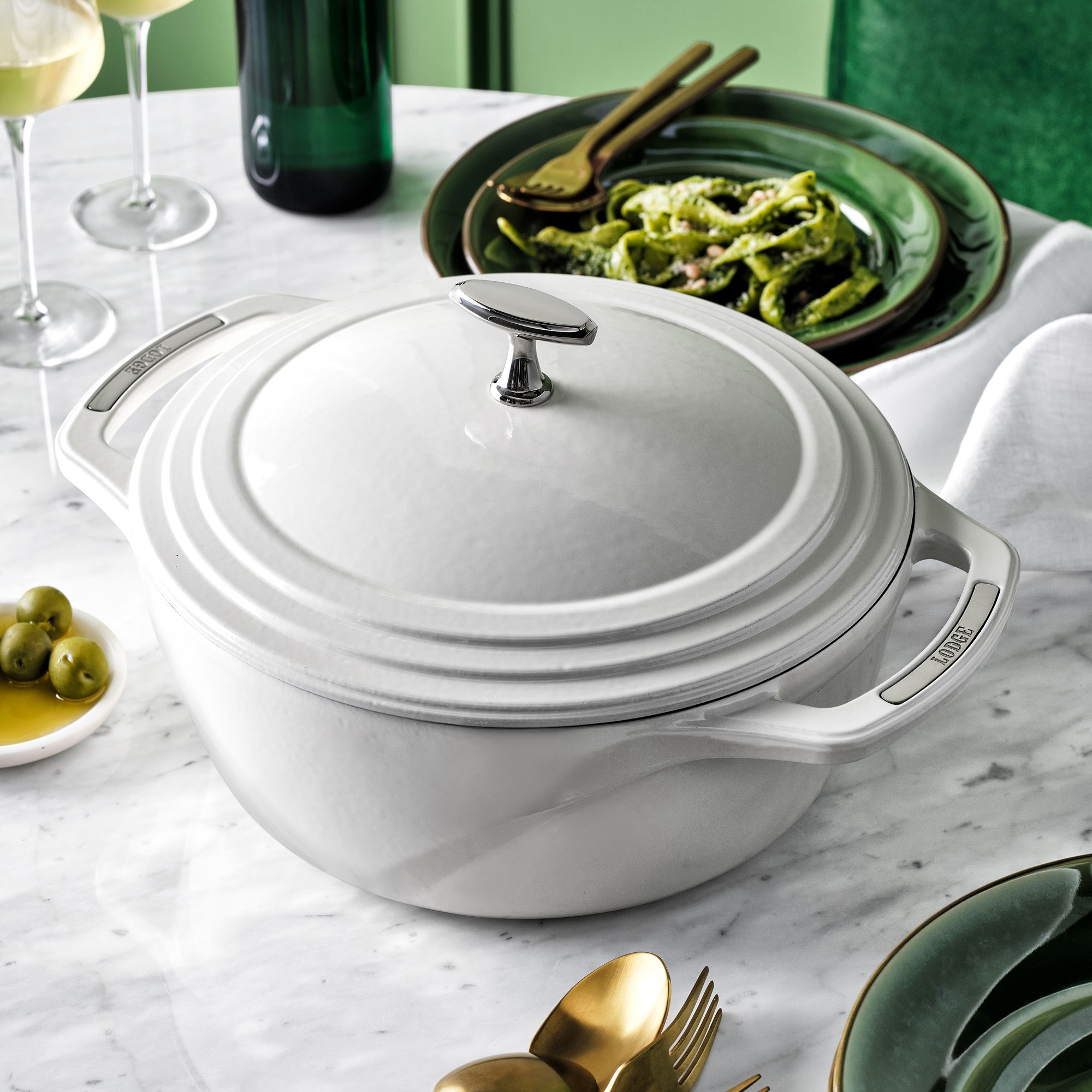 Lodge USA Enameled Cast Iron Dutch Oven