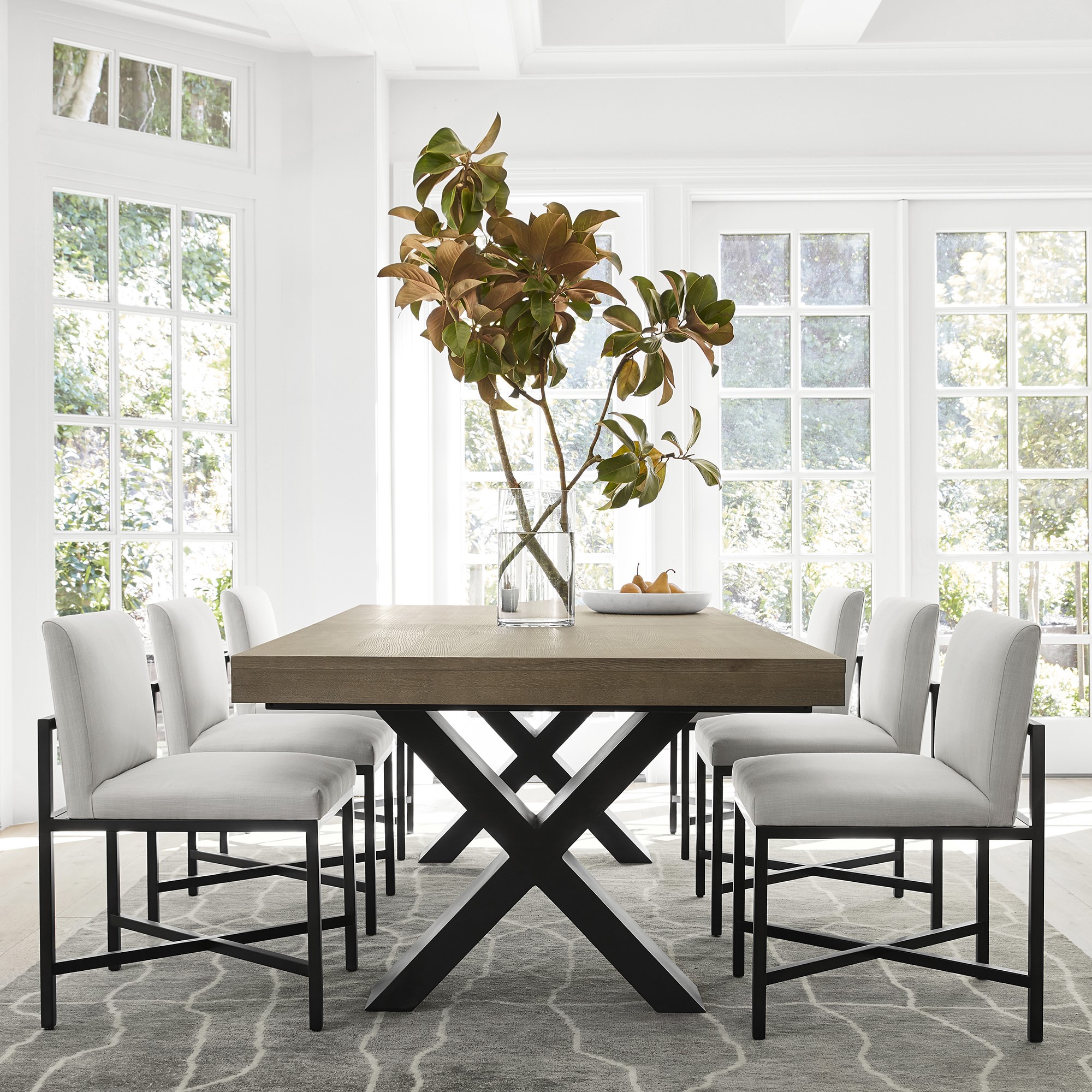Navarro Extendable Rectangular Dining Table (98-142)