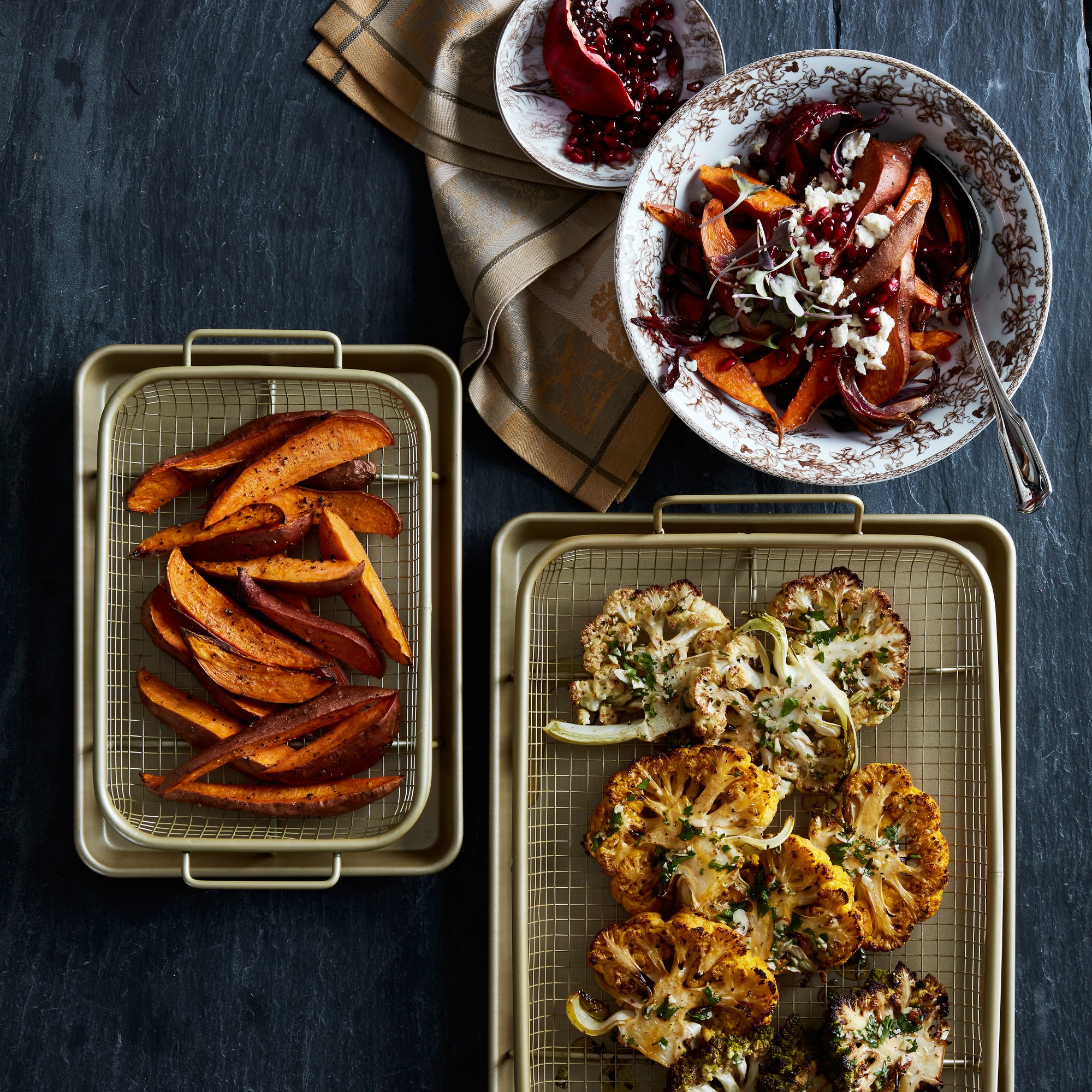 Williams Sonoma Goldtouch® Savory Quarter-Sheet Roasting Set