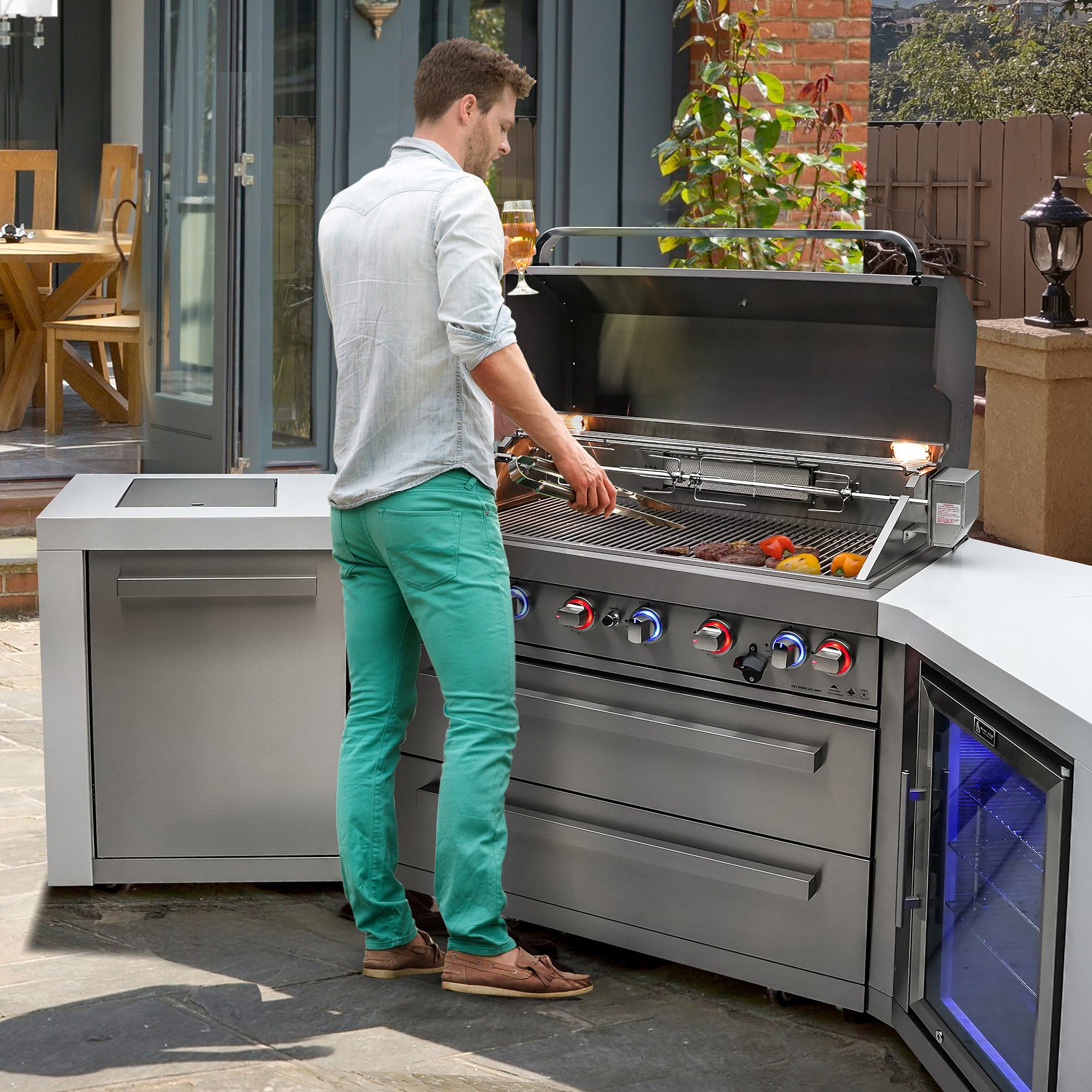 Mont Alpi 805 Deluxe Island with Fridge & Corner Cart