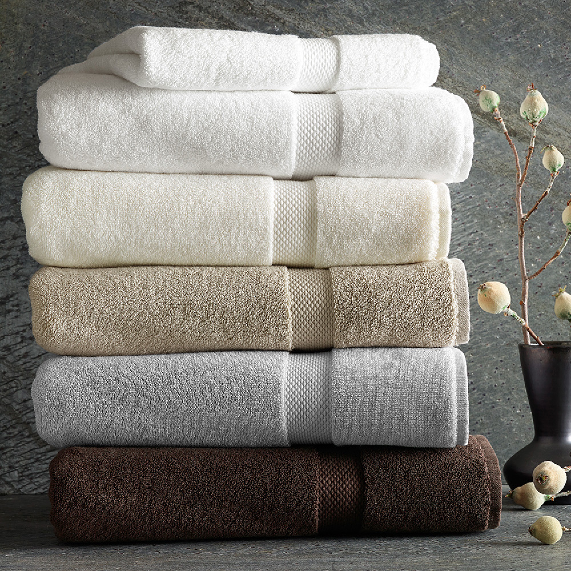 Chambers® Heritage Turkish 800-Gram Solid Towels