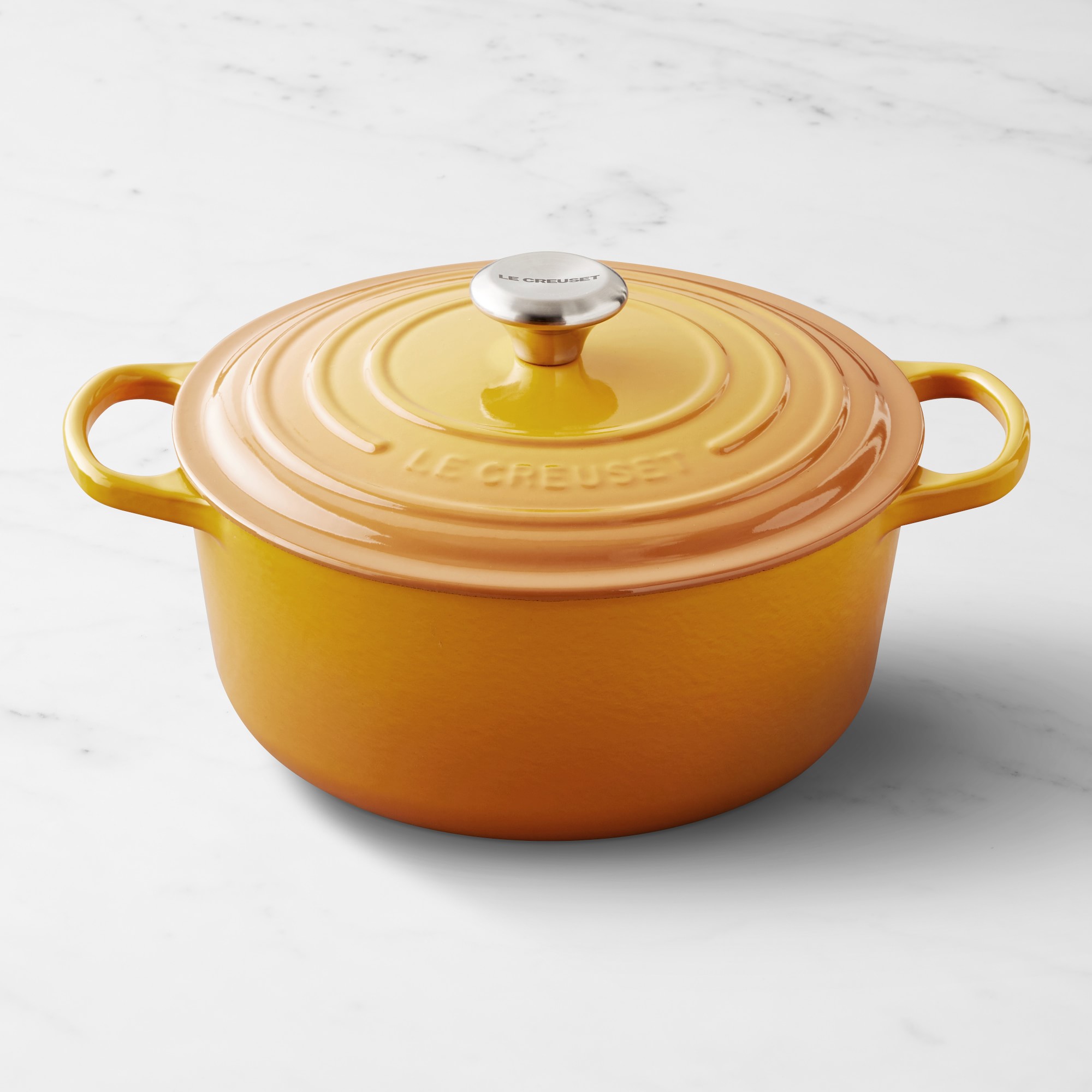 Le Creuset Signature Enameled Cast Iron Round Dutch Oven