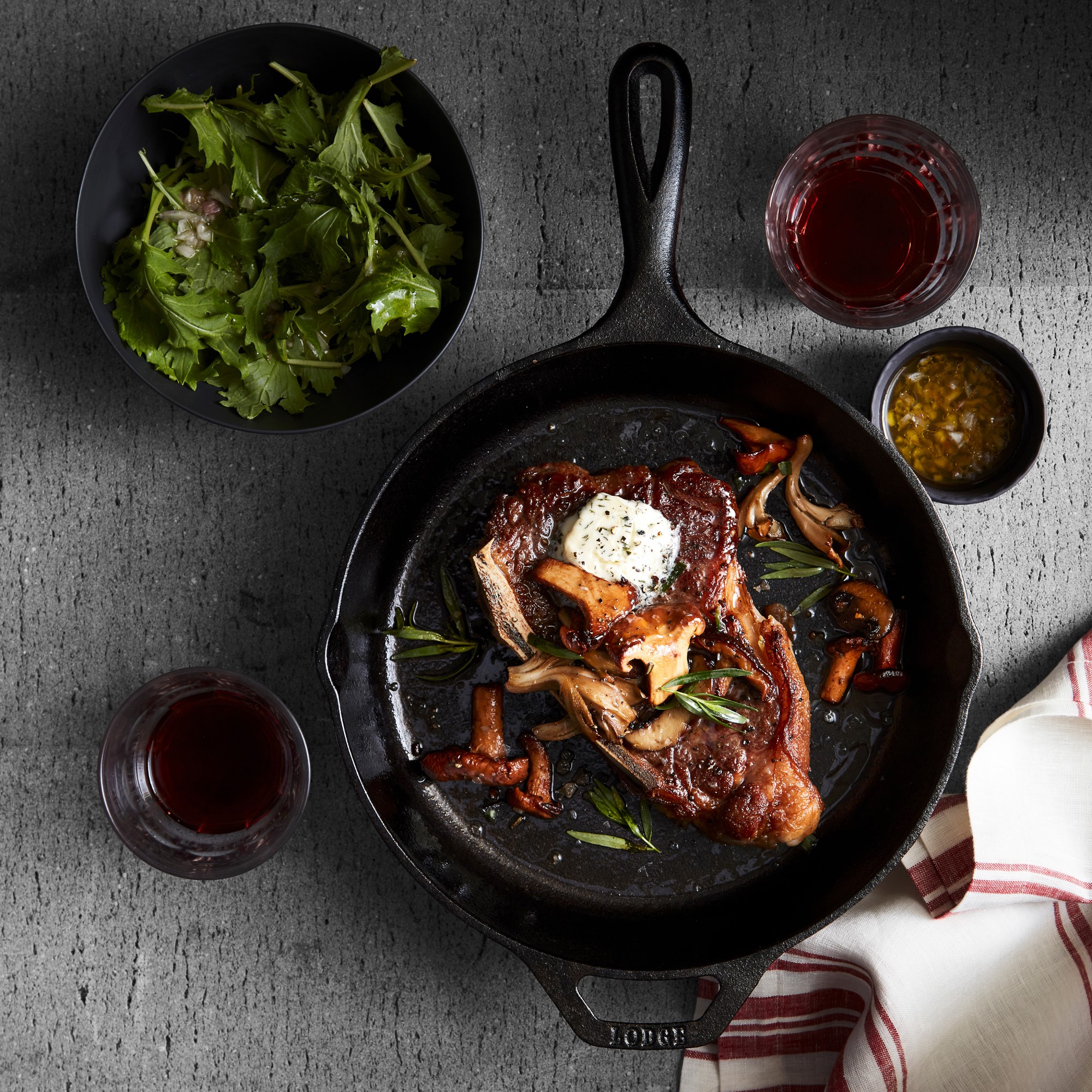 Lodge Seasoned Cast Iron Skillet Pan