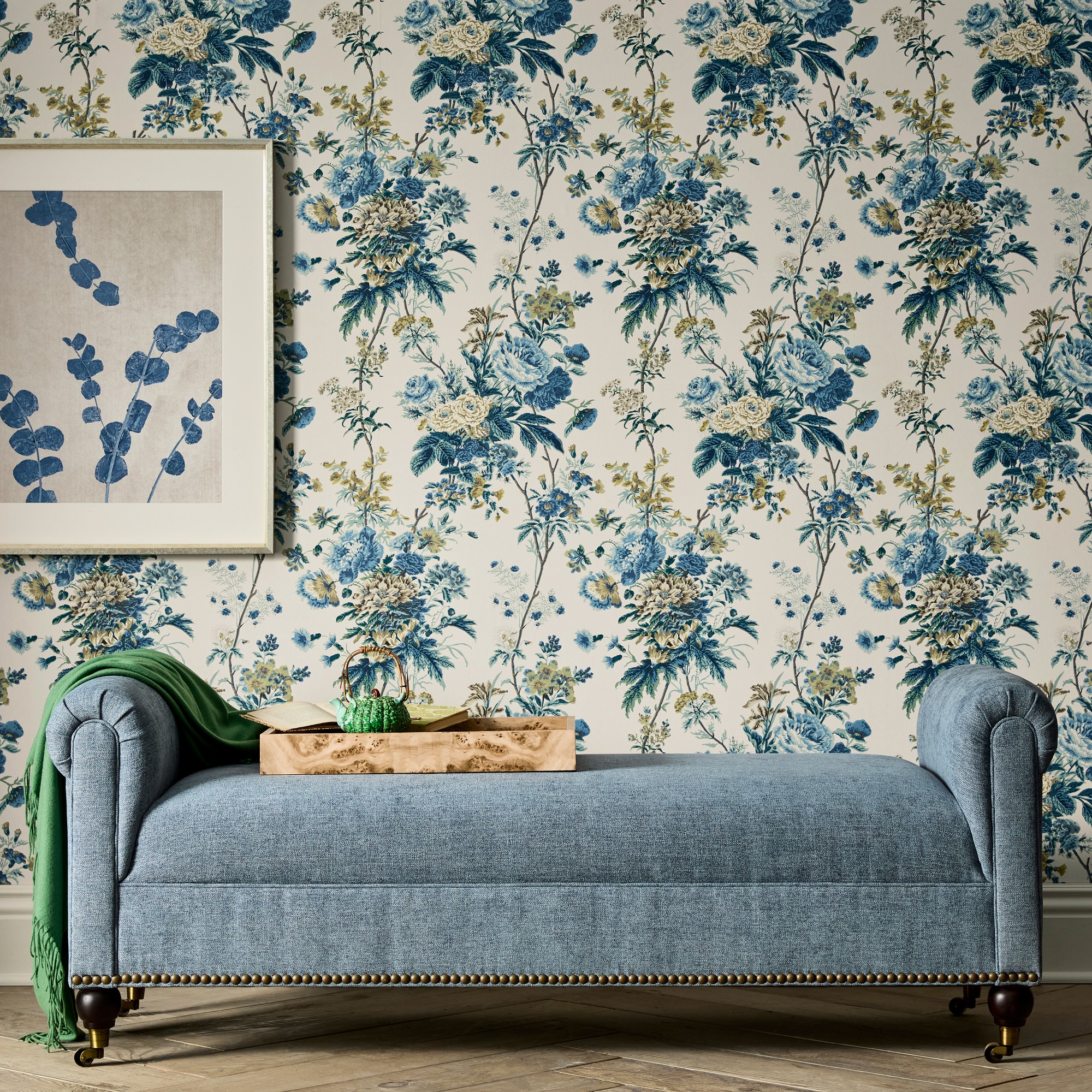 Soho Roll Arm Bench (63)