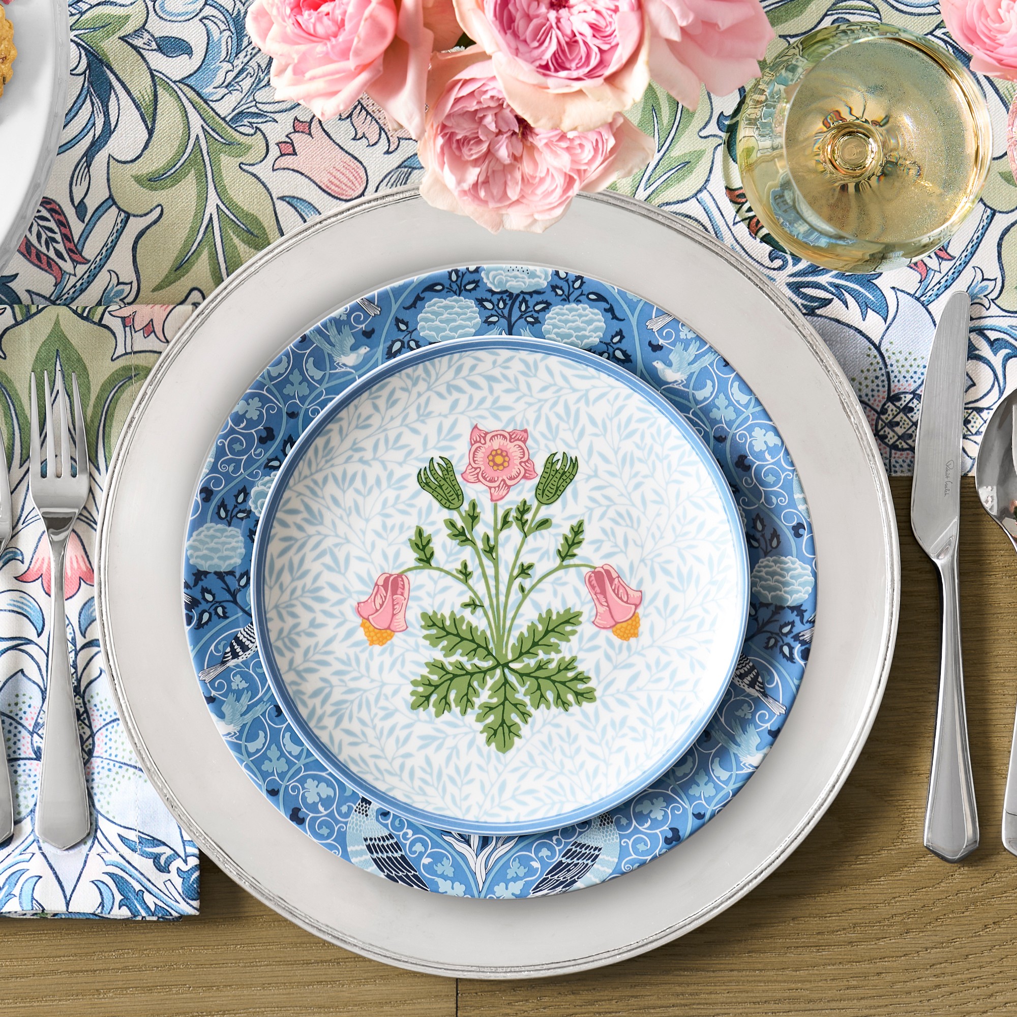 Morris & Co. x Williams Sonoma Severne Table Runner