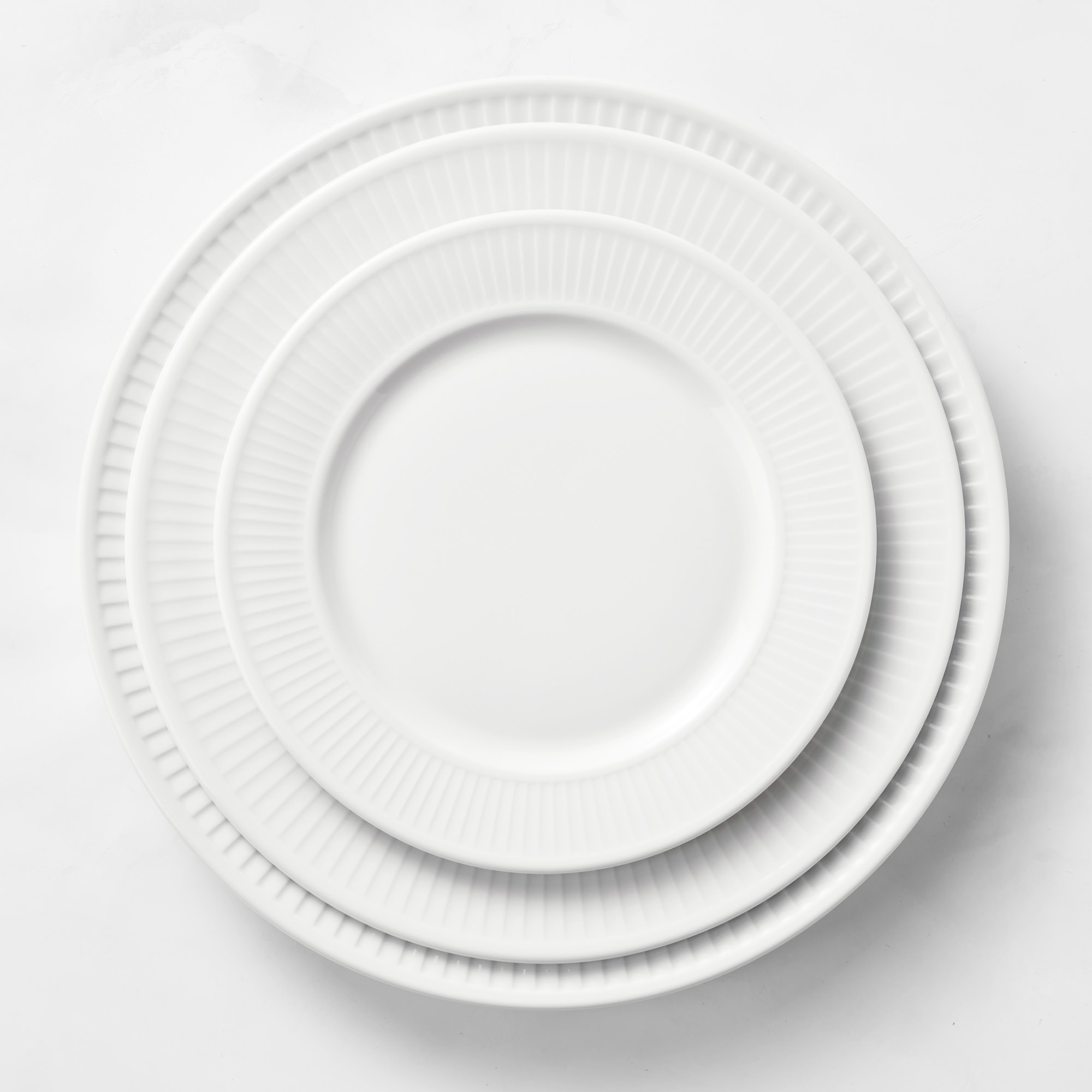 Pillivuyt Plisse Porcelain 16-Piece Dinnerware Set