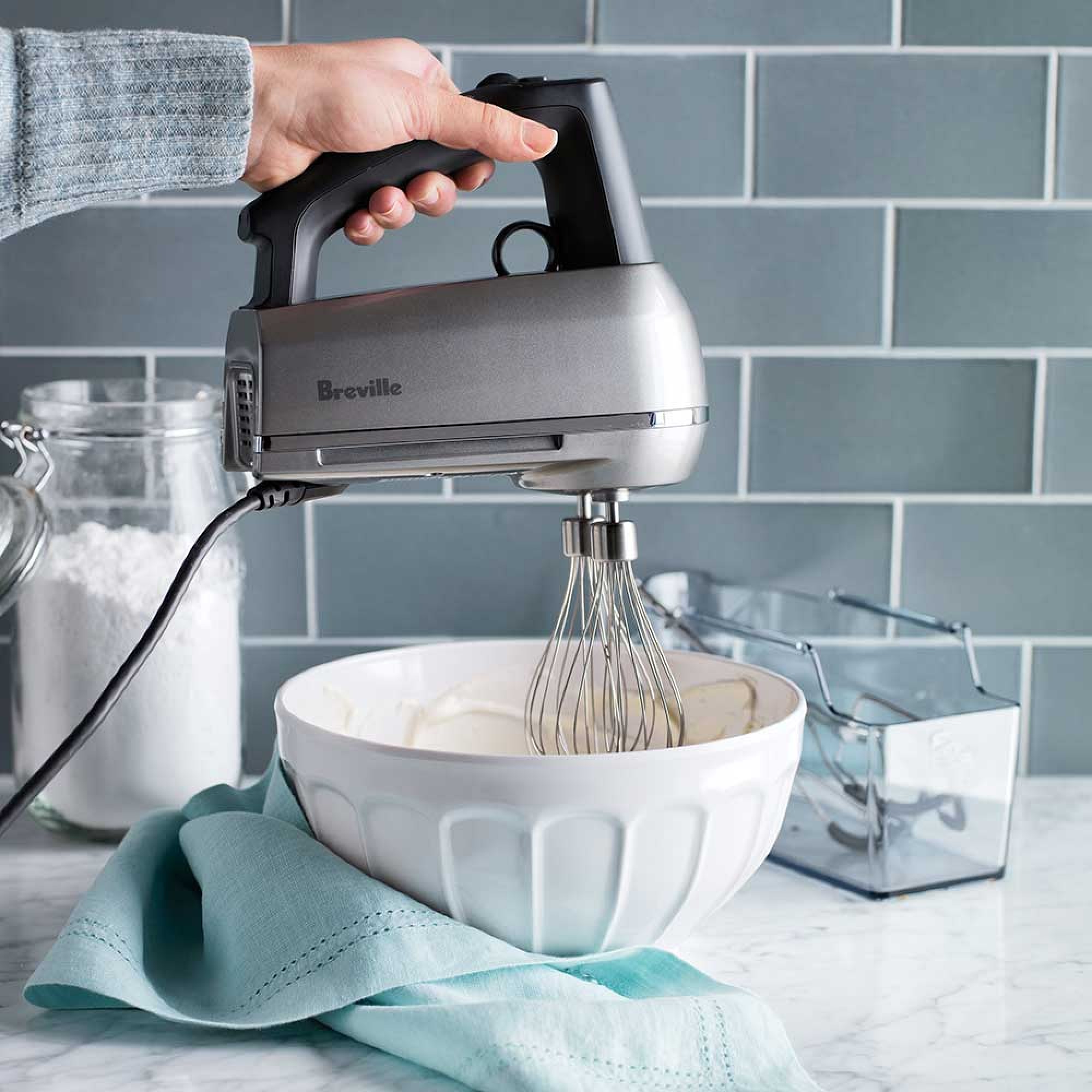 Breville Handy Mix Scraper™ 9-Speed Hand Mixer