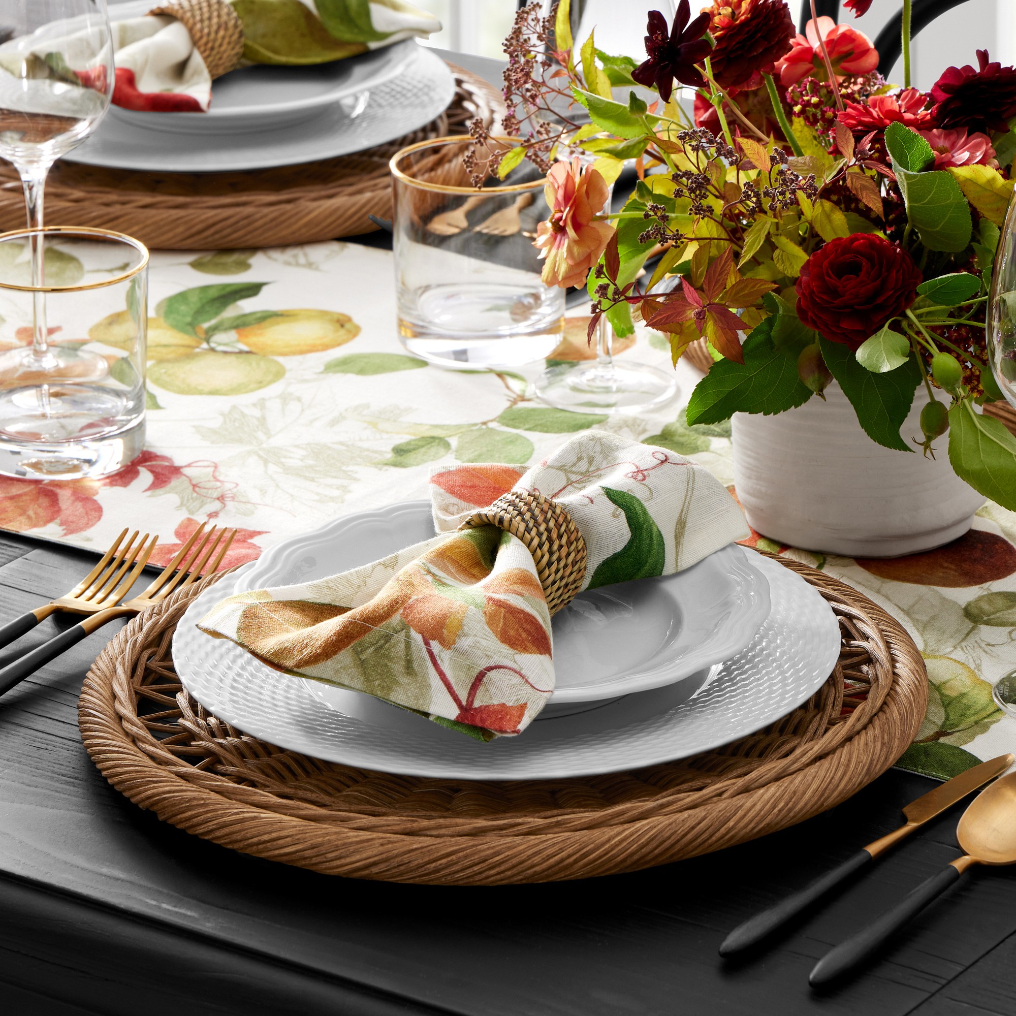 Provençal Garden Table Runner