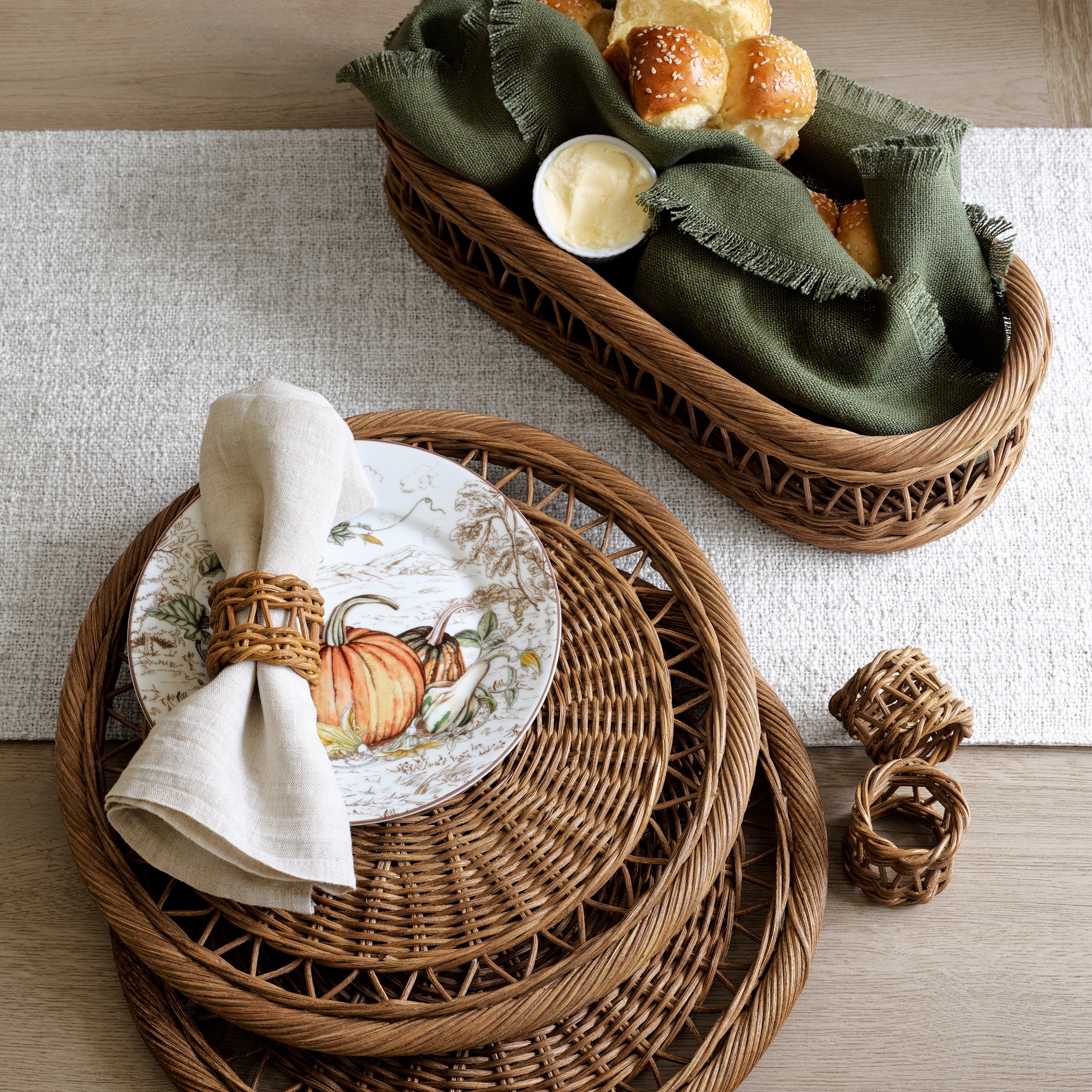 Jakarta Rattan Charger